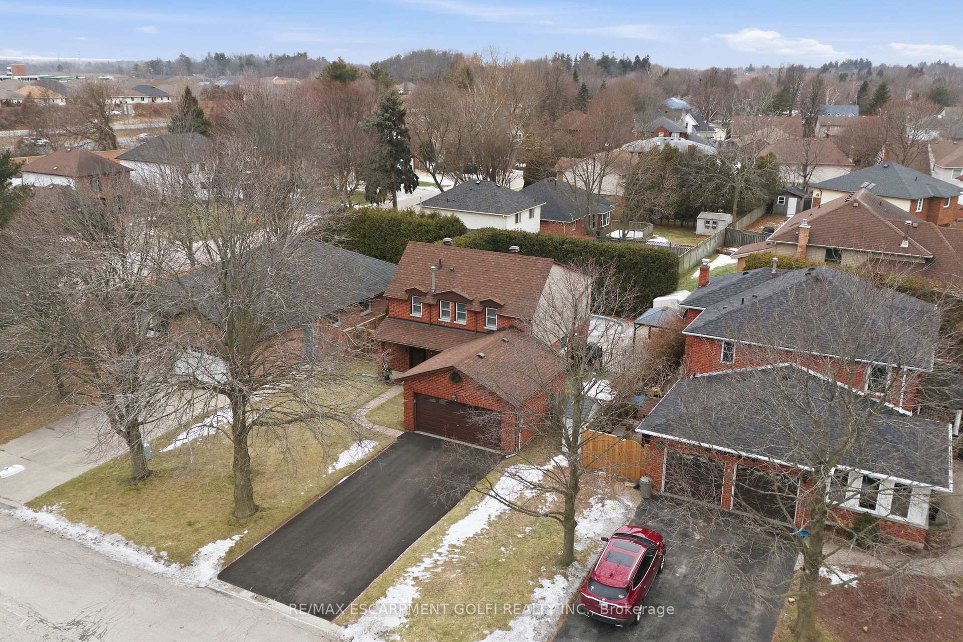 Photo 14 of 6 Lilac Court, Hamilton, Ancaster — HOMEH