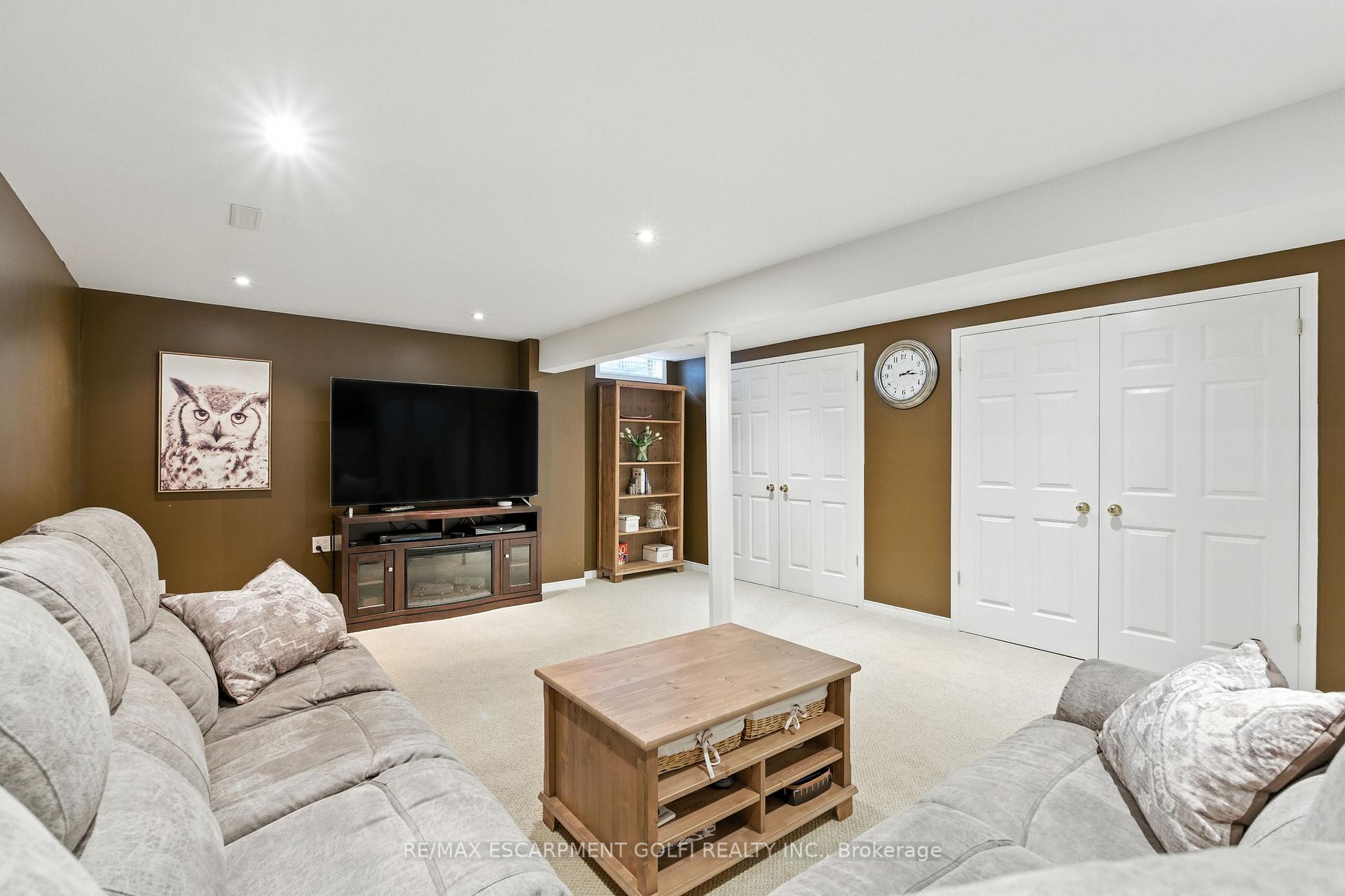 Photo 20 of 6 Lilac Court, Hamilton, Ancaster — HOMEH
