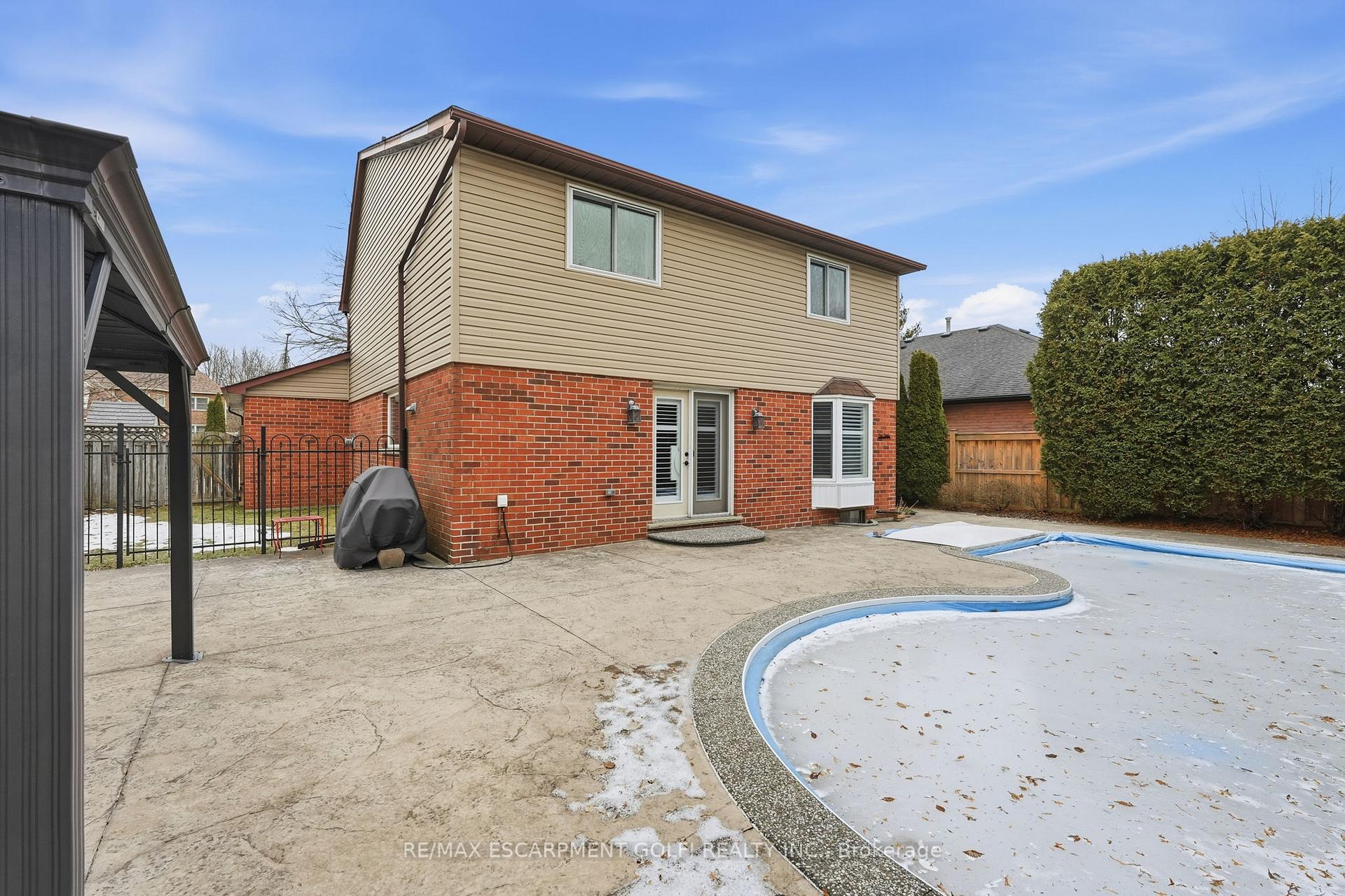 Photo 32 of 6 Lilac Court, Hamilton, Ancaster — HOMEH