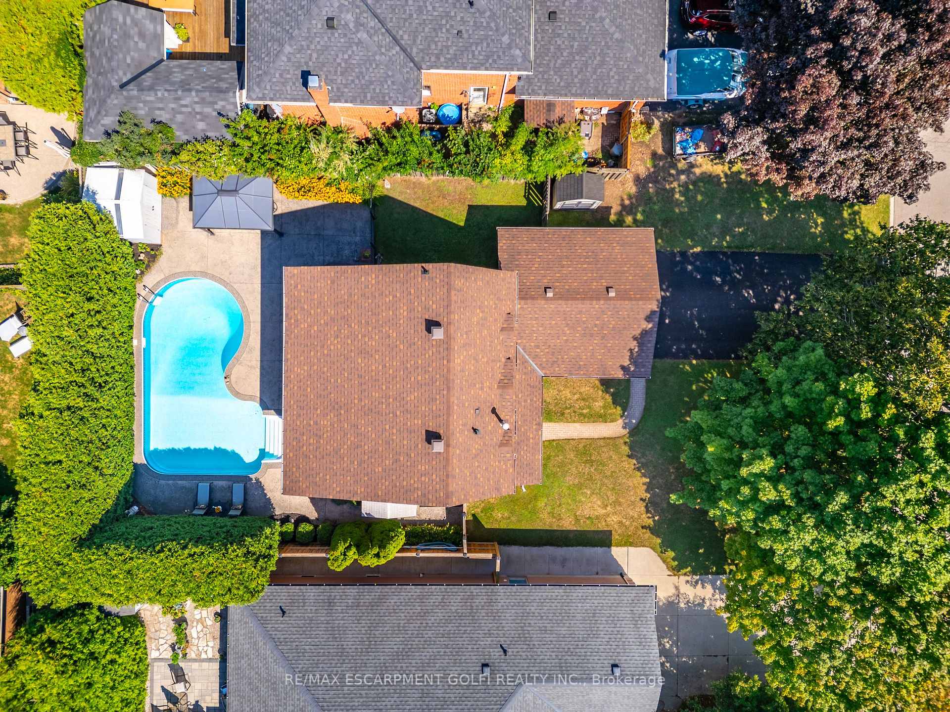 Photo 17 of 6 Lilac Court, Hamilton, Ancaster — HOMEH