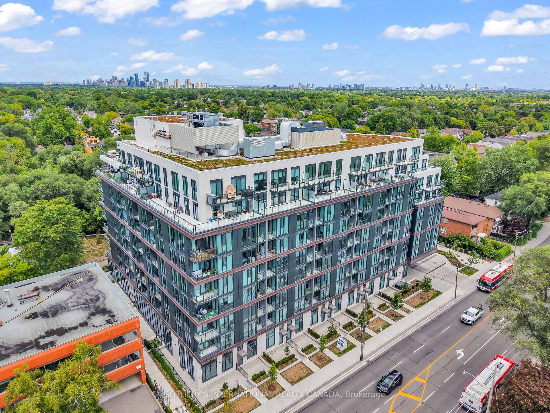 Front of Unit 505, 250 Lawrence Avenue