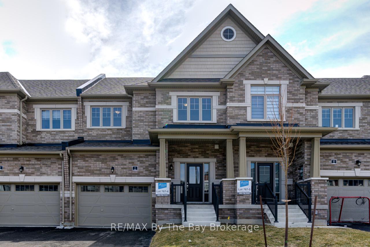 Front of 8 Federica Crescent
