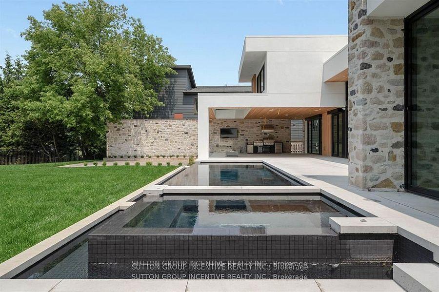 Photo 8 of 36 White Oaks Road, Barrie, South Shore — HOMEH