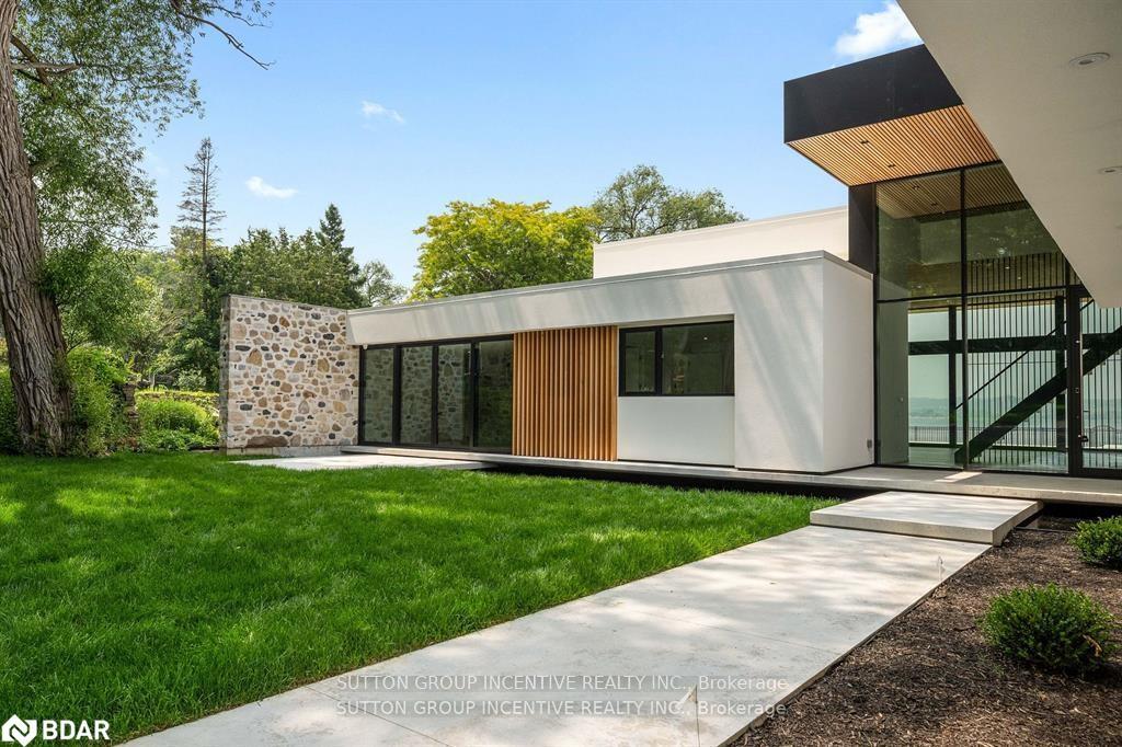 Photo 25 of 36 White Oaks Road, Barrie, South Shore — HOMEH