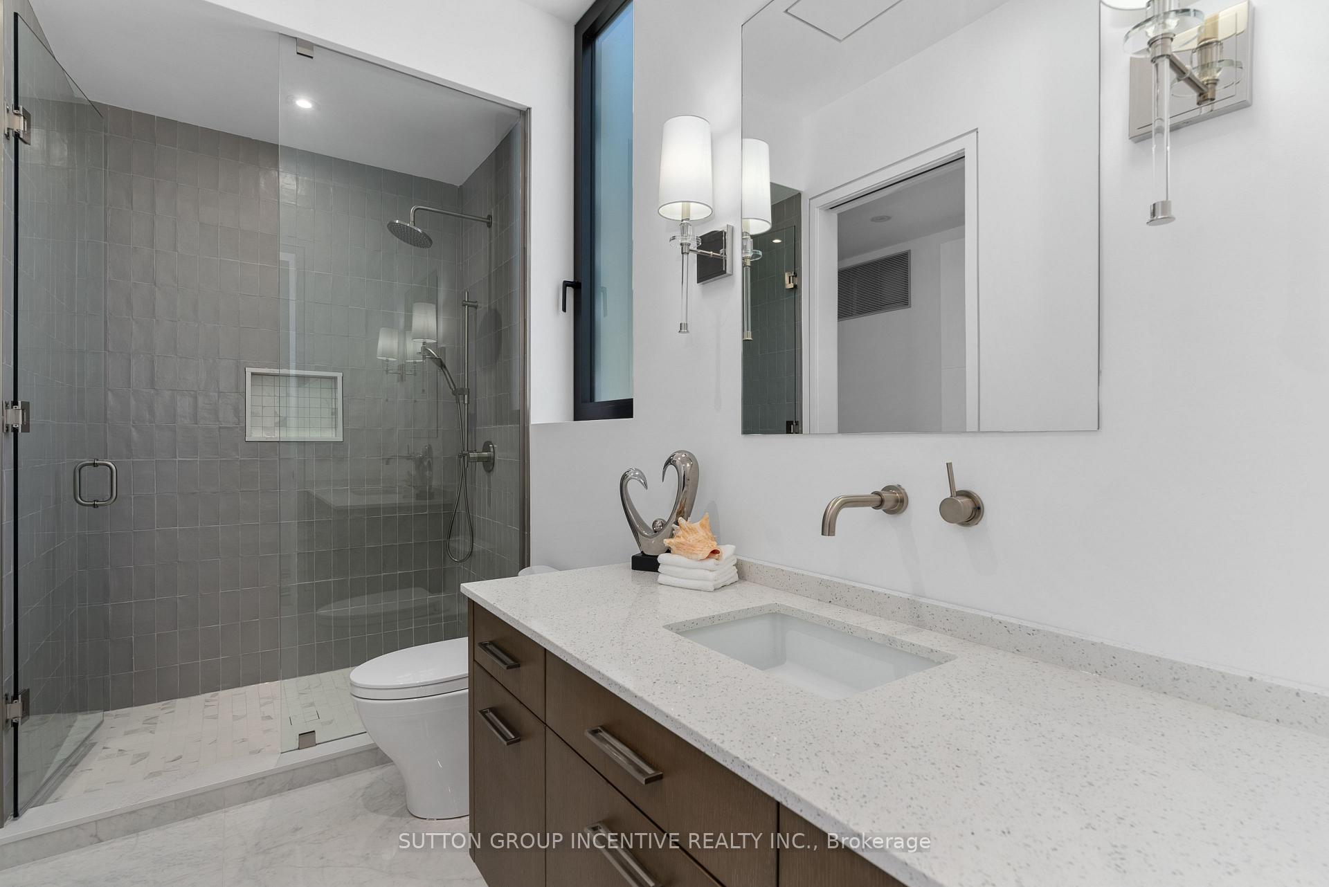Photo 44 of 36 White Oaks Road, Barrie, South Shore — HOMEH