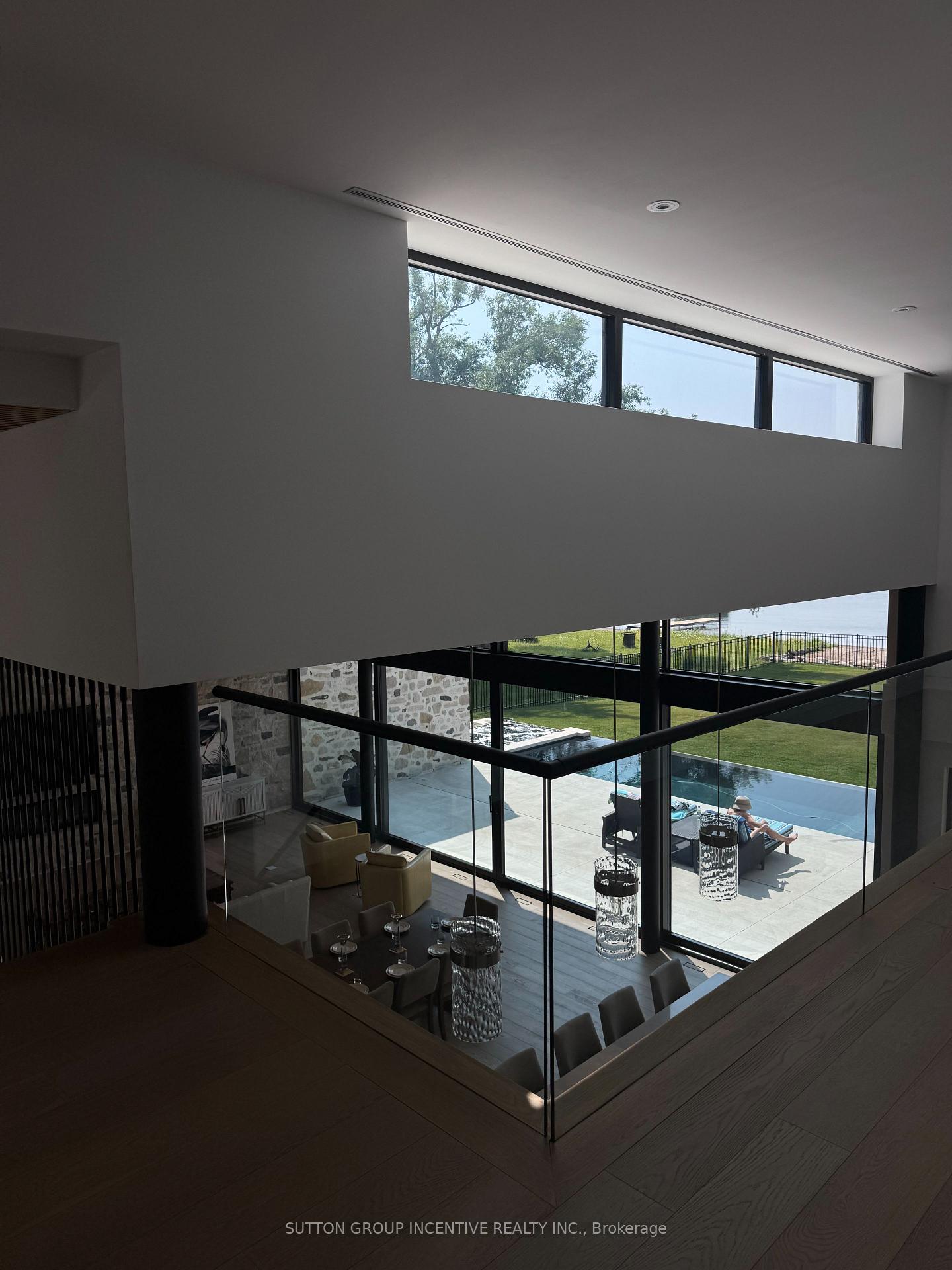 Photo 35 of 36 White Oaks Road, Barrie, South Shore — HOMEH