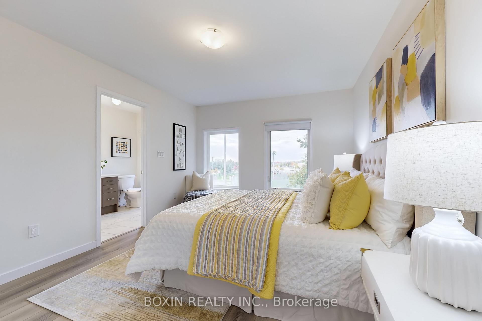 Photo 17 of 30 Seacoasts Circle, Vaughan, Maple — HOMEH