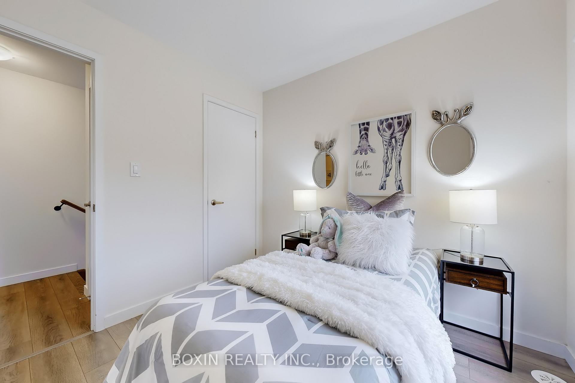 Photo 29 of 30 Seacoasts Circle, Vaughan, Maple — HOMEH