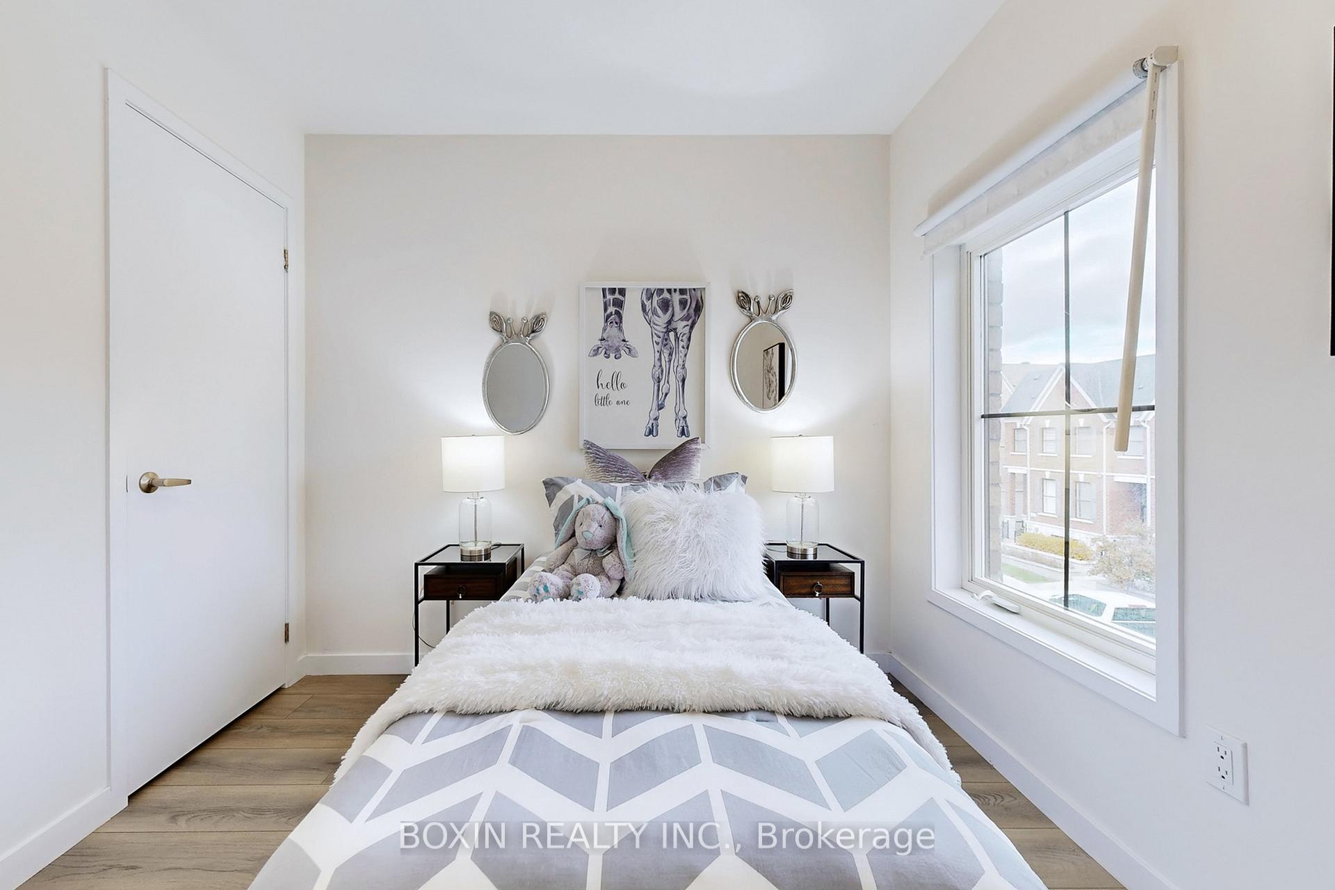 Photo 23 of 30 Seacoasts Circle, Vaughan, Maple — HOMEH