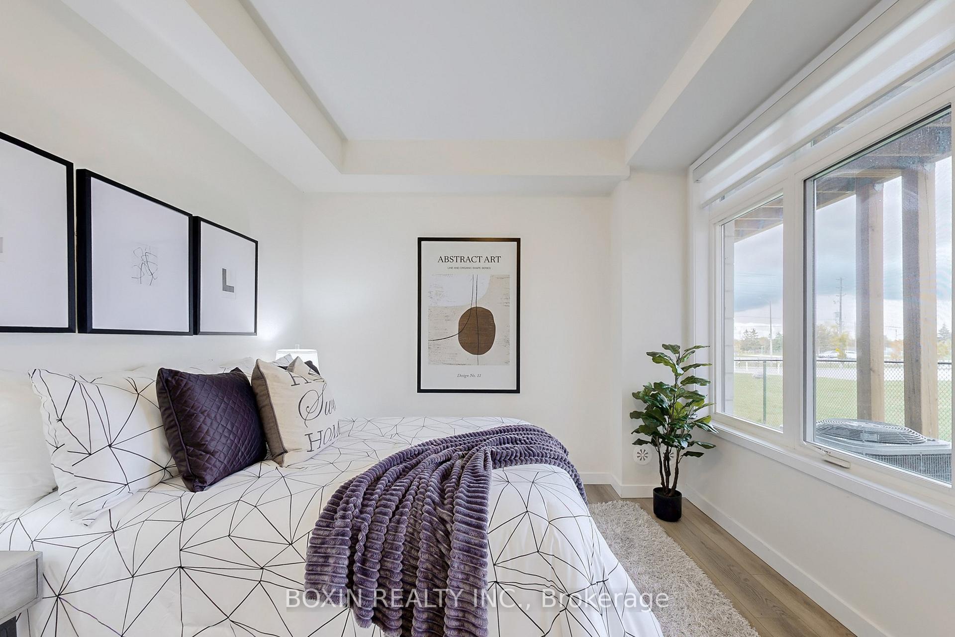 Photo 31 of 30 Seacoasts Circle, Vaughan, Maple — HOMEH