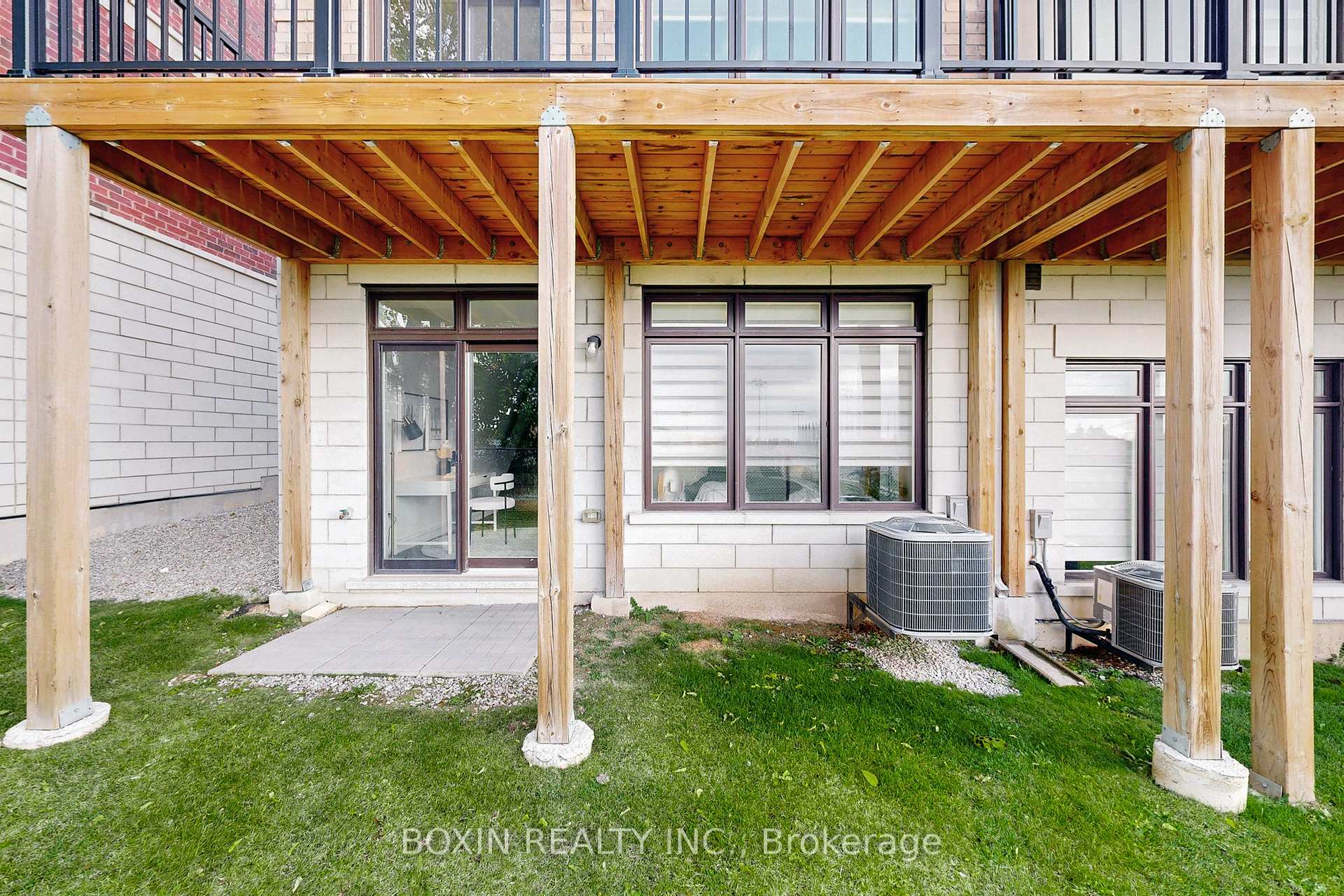 Photo 37 of 30 Seacoasts Circle, Vaughan, Maple — HOMEH