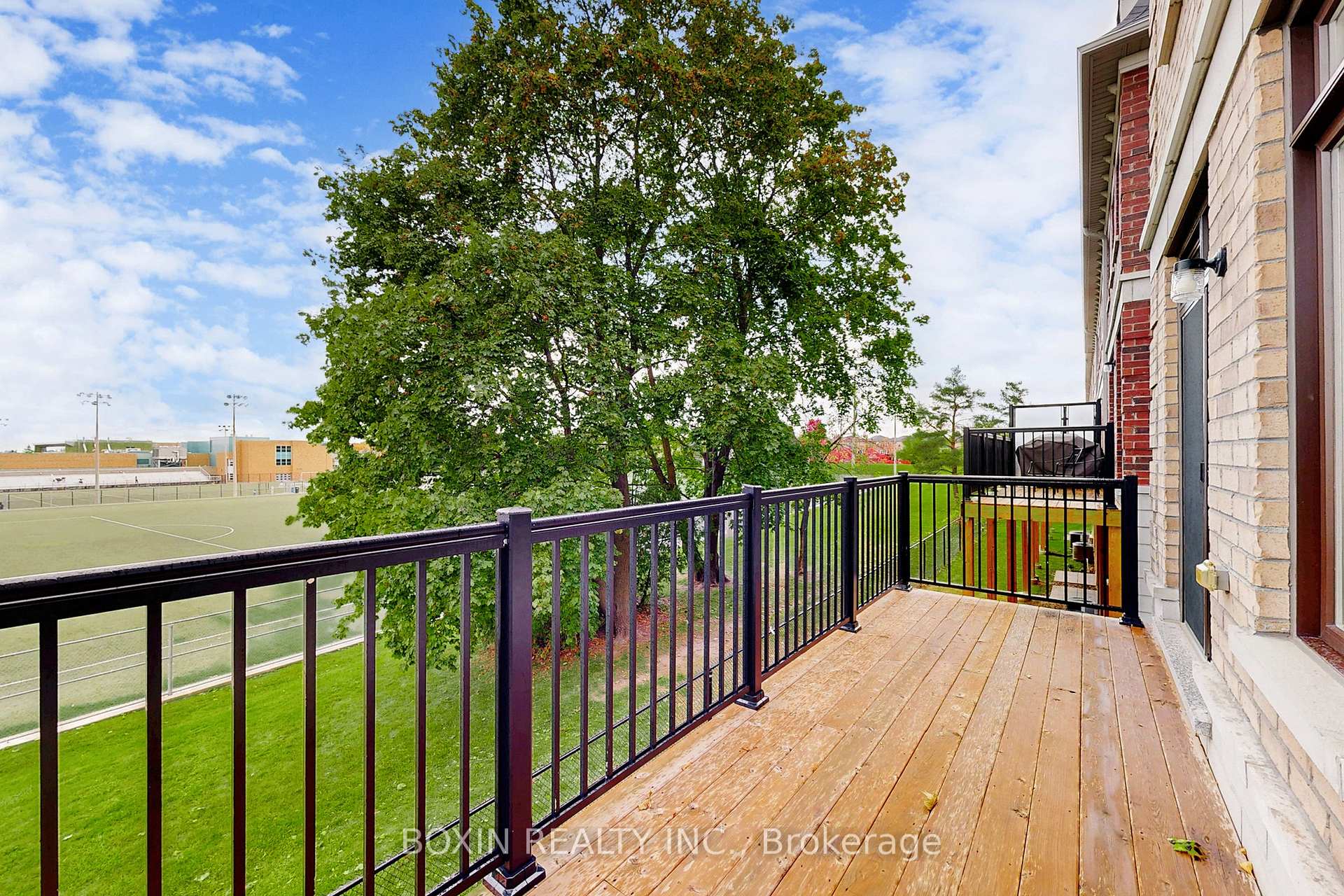 Photo 41 of 30 Seacoasts Circle, Vaughan, Maple — HOMEH