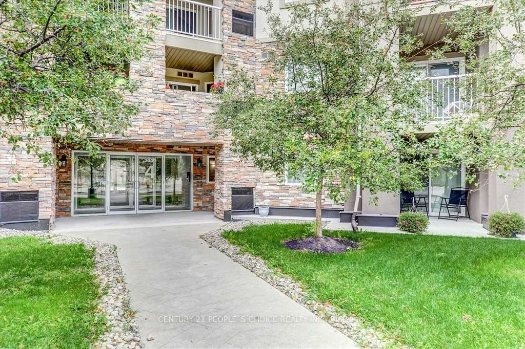 Photo 1 of Unit 302, 4 Dayspring Circle, Brampton, Bram East — HOMEH