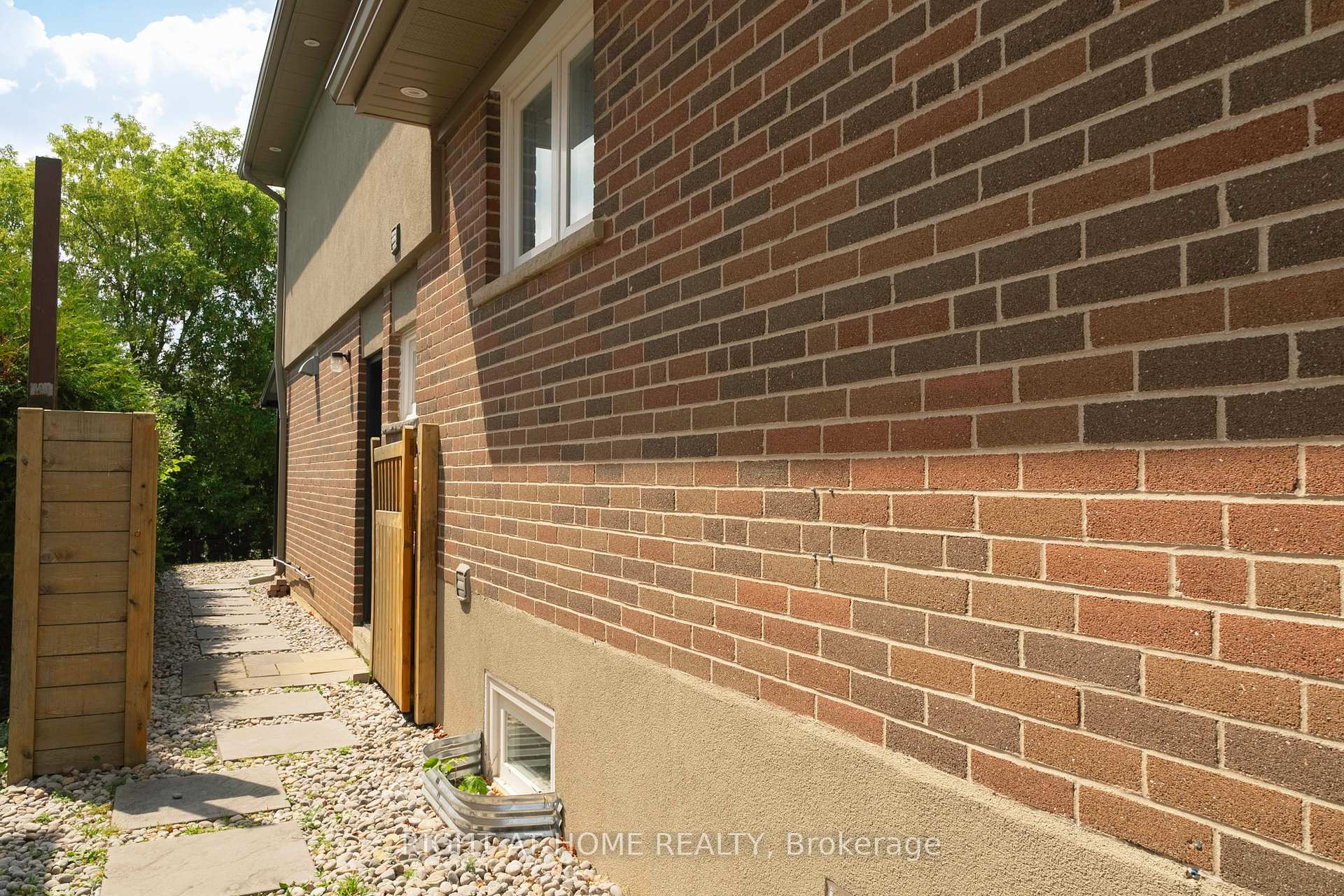 Photo 27 of 34 Wildrose Crescent, Markham, Bayview Glen — HOMEH