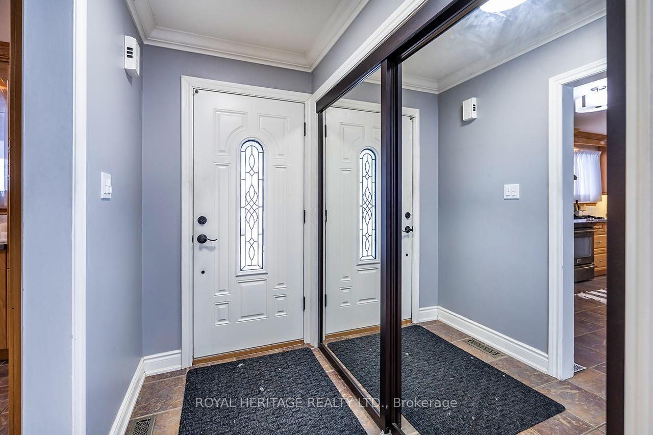 Photo 5 of 803 Oliva Street, Pickering, West Shore — HOMEH