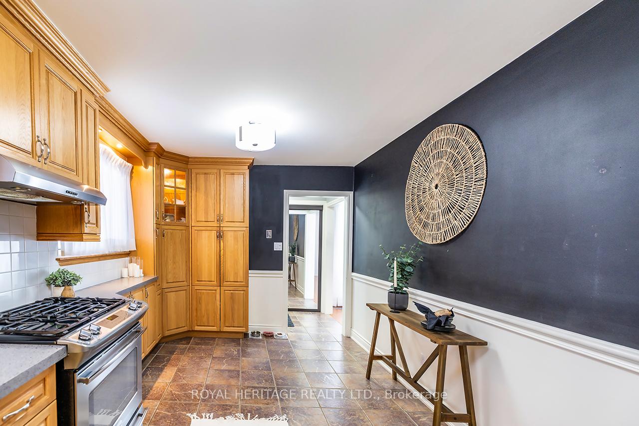 Photo 9 of 803 Oliva Street, Pickering, West Shore — HOMEH