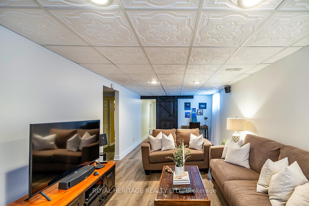 Photo 12 of 803 Oliva Street, Pickering, West Shore — HOMEH