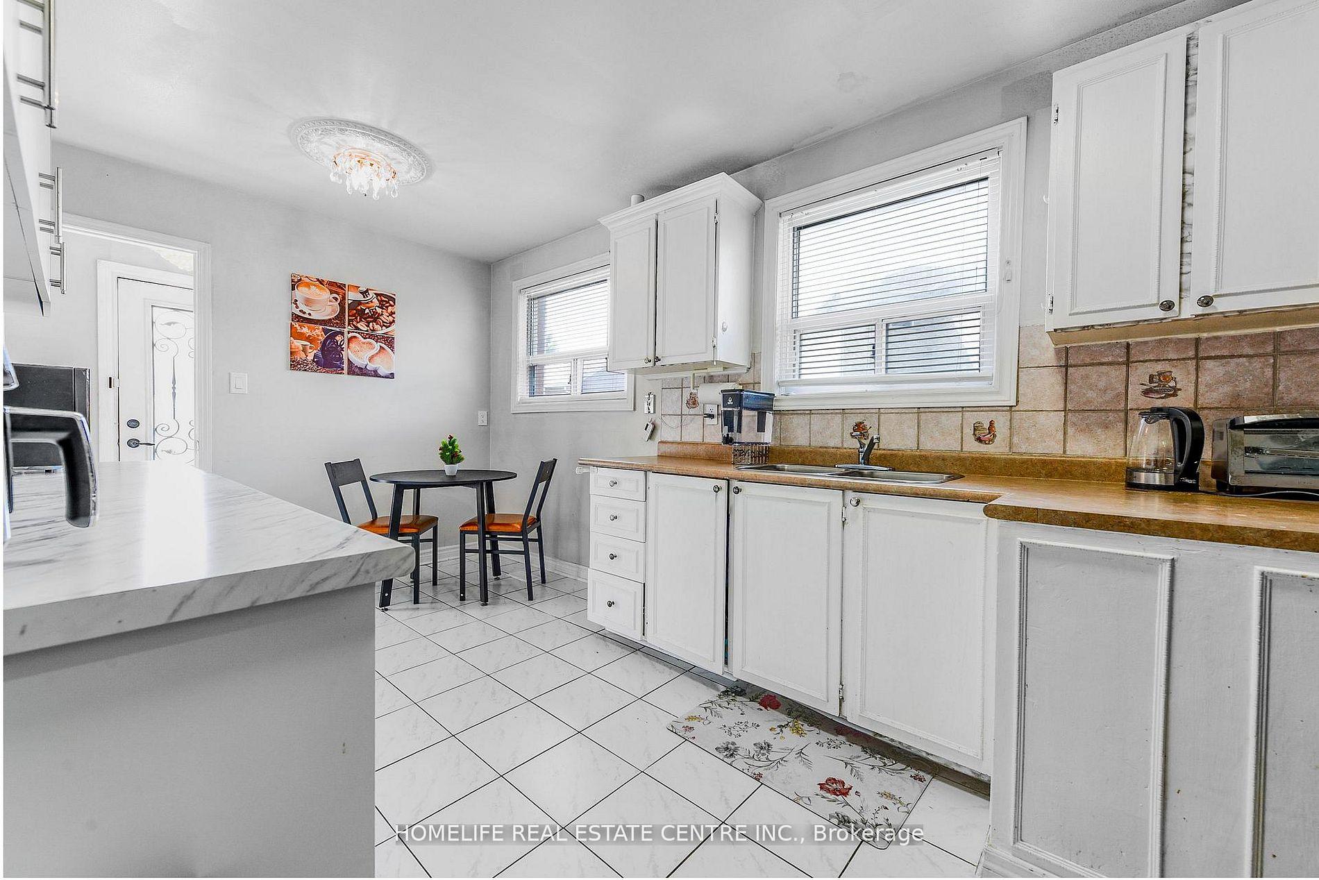Photo 2 of 78 Northwood Drive, Brampton, Northwood Park — HOMEH