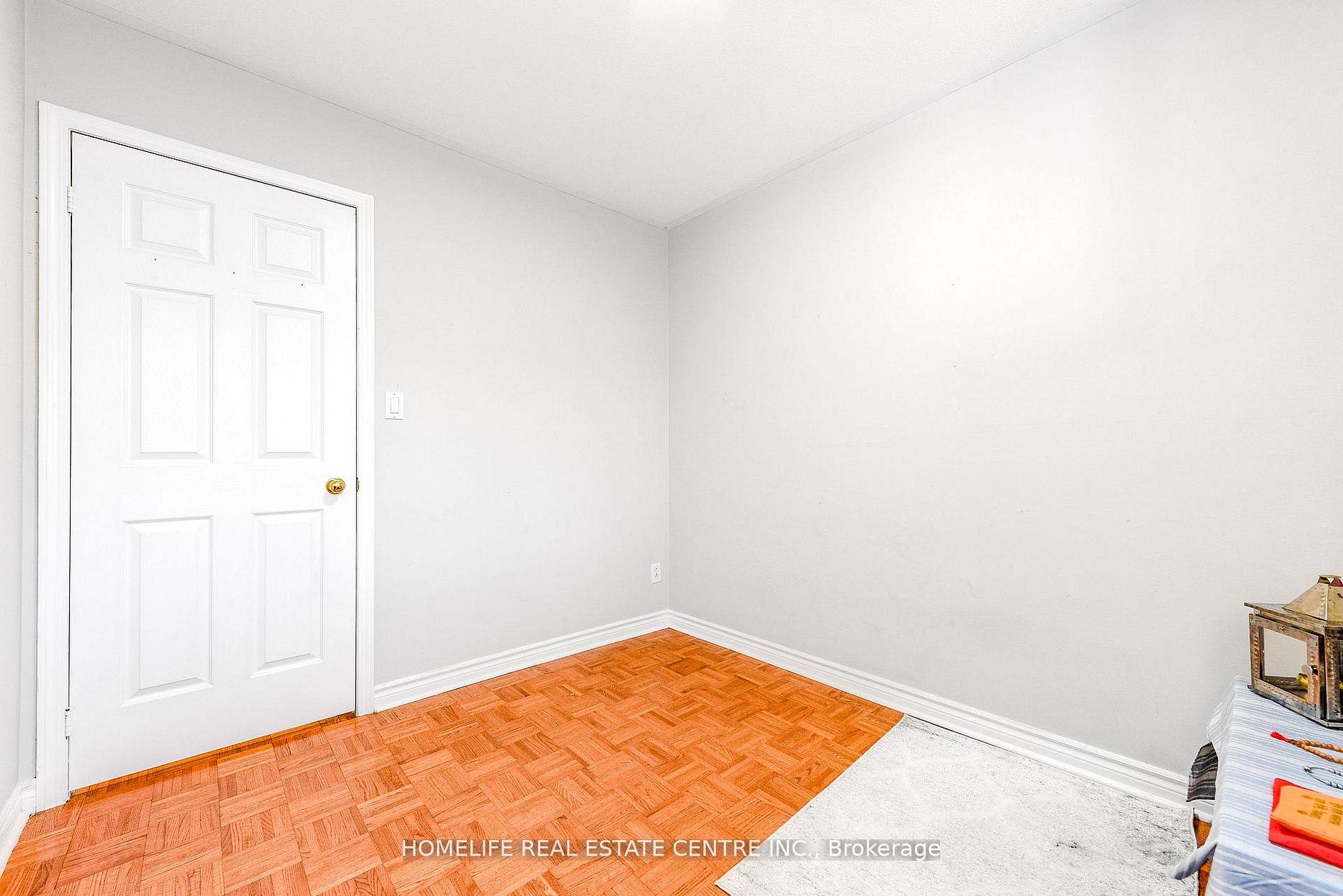Photo 12 of 78 Northwood Drive, Brampton, Northwood Park — HOMEH