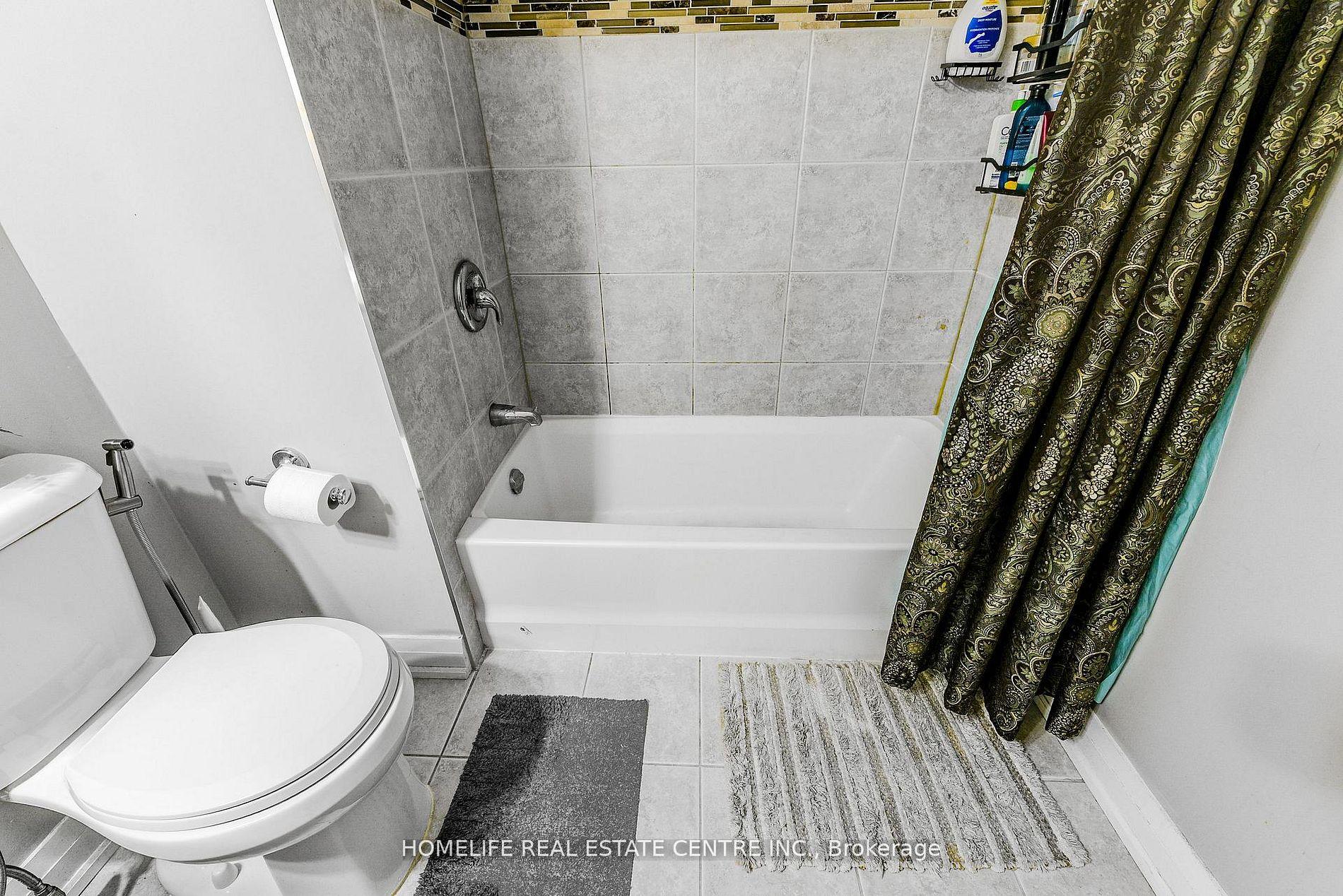 Photo 13 of 78 Northwood Drive, Brampton, Northwood Park — HOMEH