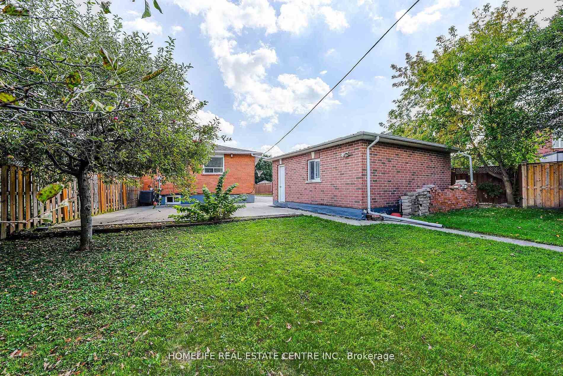 Photo 19 of 78 Northwood Drive, Brampton, Northwood Park — HOMEH