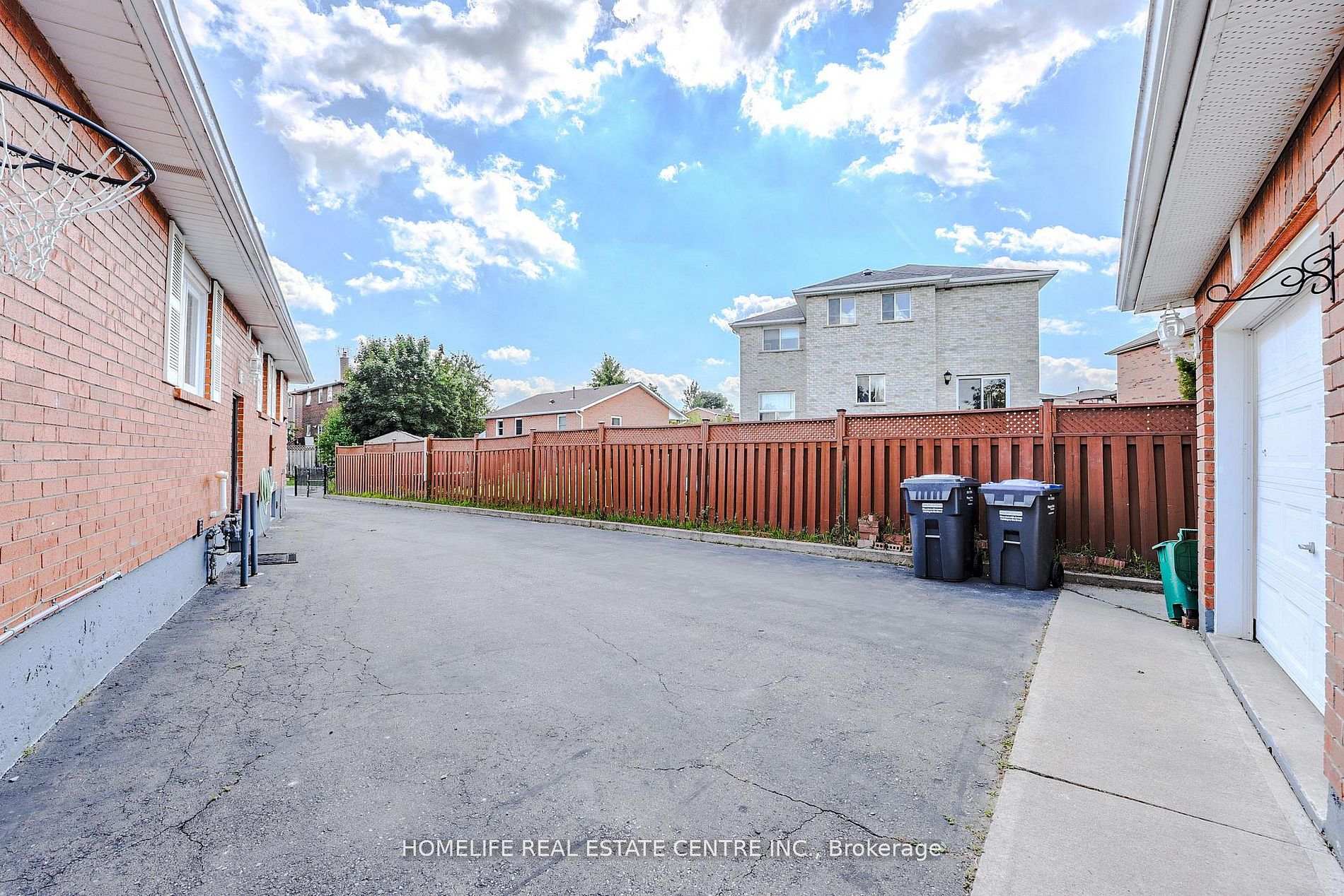 Photo 23 of 78 Northwood Drive, Brampton, Northwood Park — HOMEH