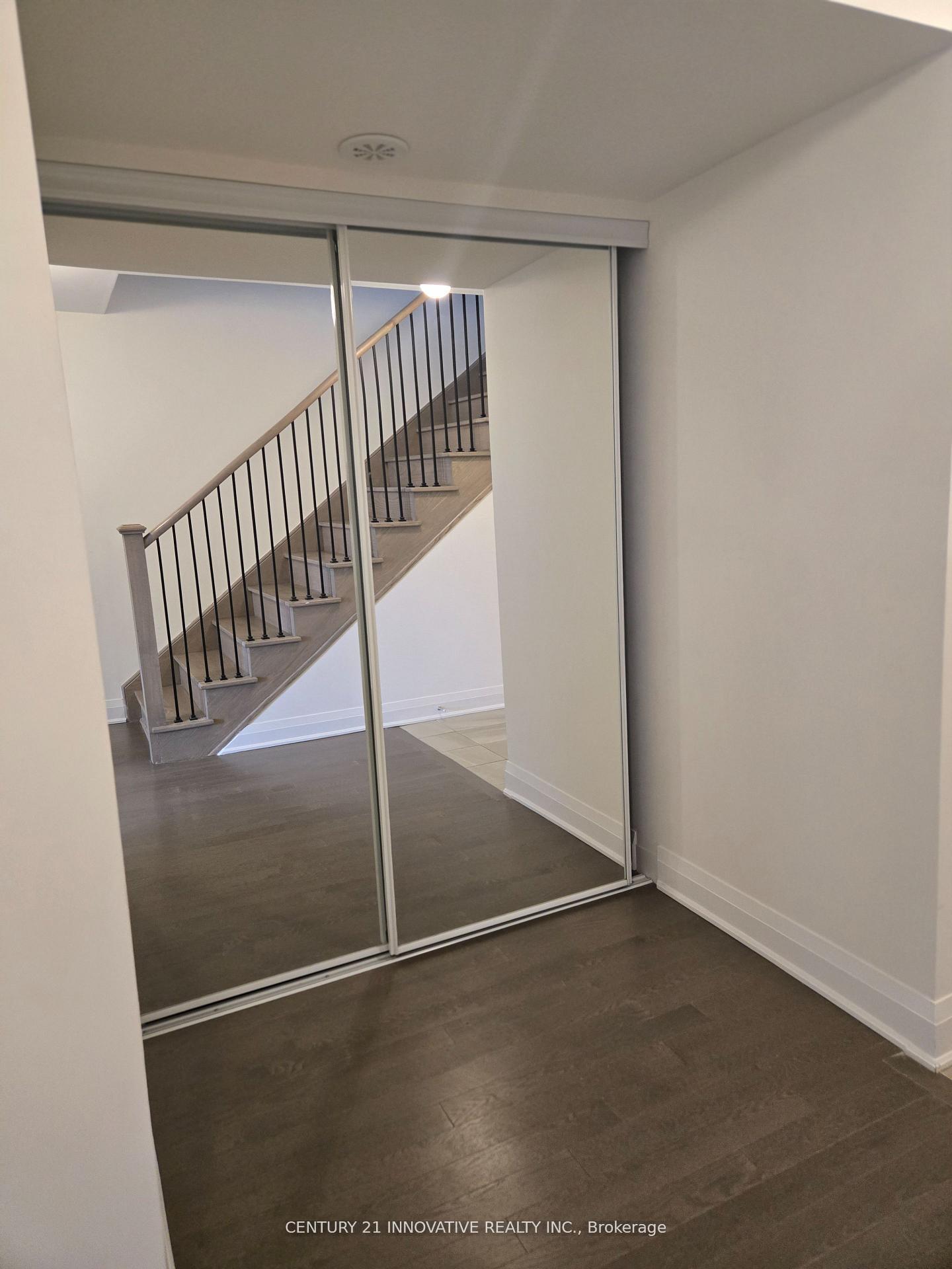 Photo 5 of 769 Port Darlington Road, Clarington, Bowmanville — HOMEH