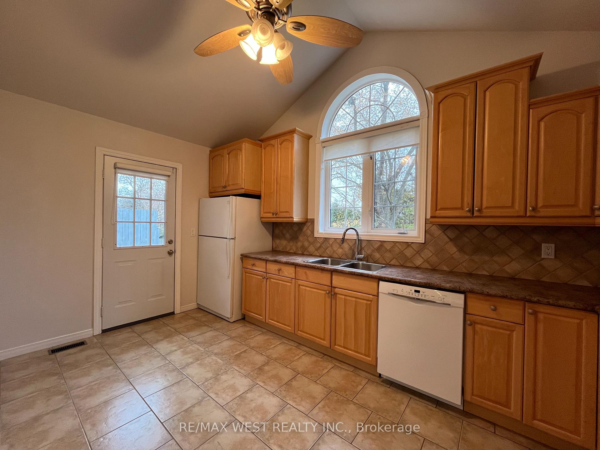 Photo 14 of 25 Norman Avenue, King, Nobleton — HOMEH