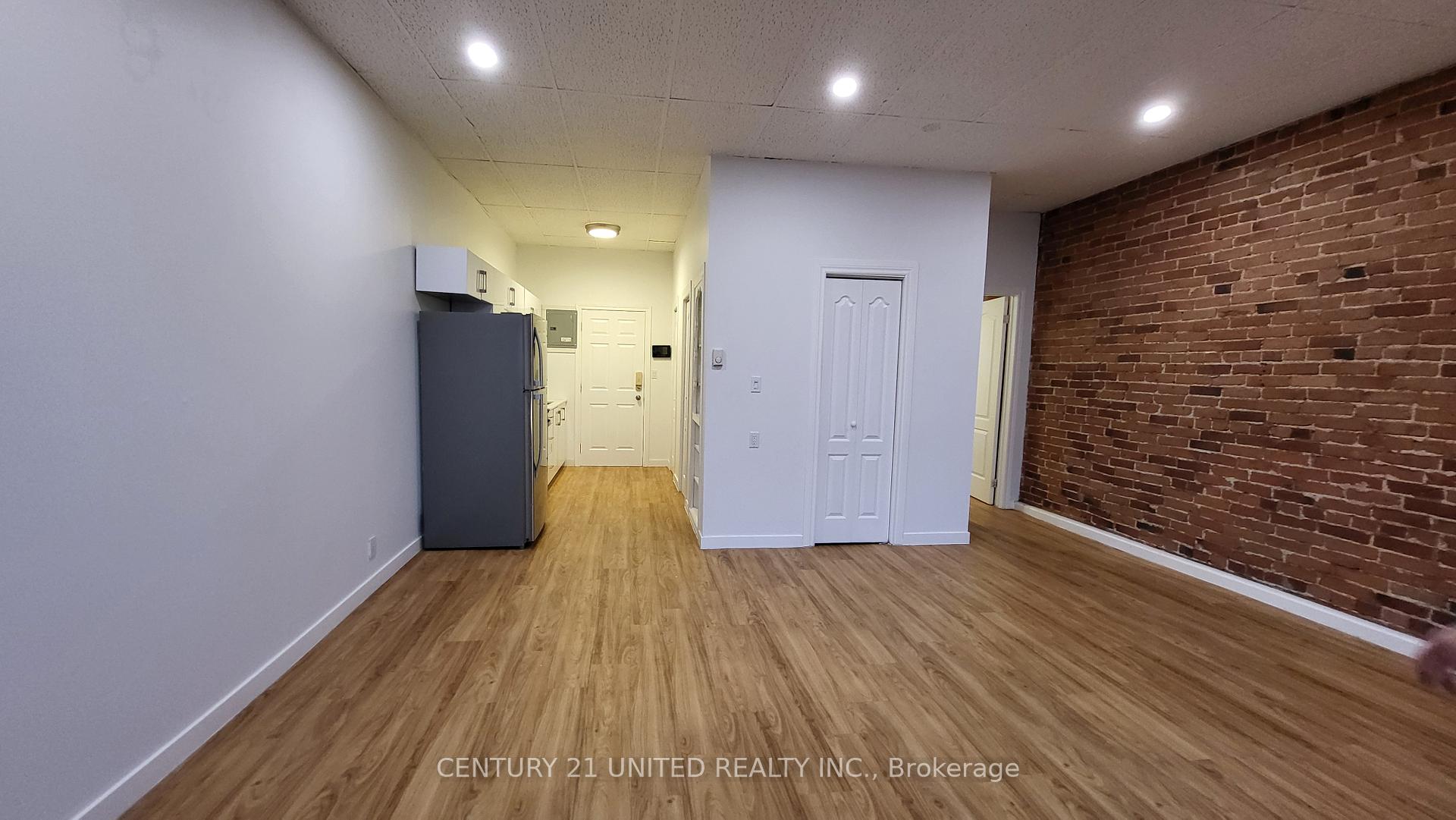 Photo 6 of Unit 5, 174.5 Hunter Street W, Peterborough, Town Ward 3 — HOMEH