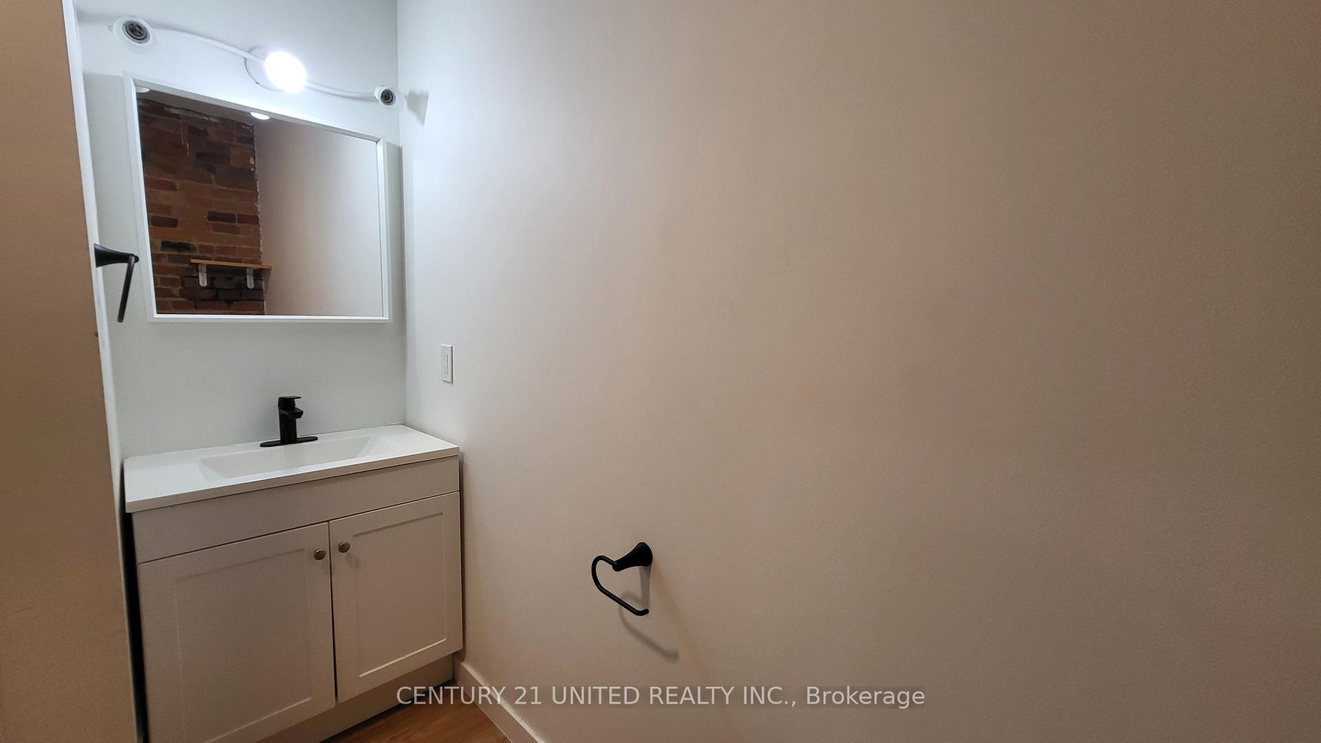 Photo 13 of Unit 5, 174.5 Hunter Street W, Peterborough, Town Ward 3 — HOMEH