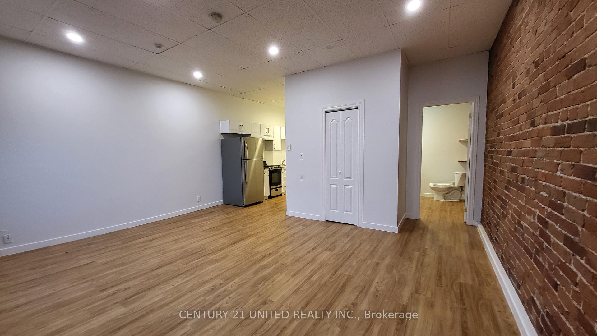 Photo 7 of Unit 5, 174.5 Hunter Street W, Peterborough, Town Ward 3 — HOMEH