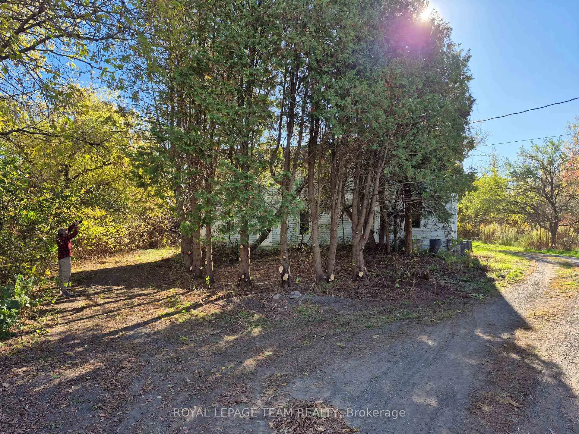 Photo 2 of 9066 Victoria Street E, Ottawa, Osgoode Twp (East) (Incl Kenmore) — HOMEH