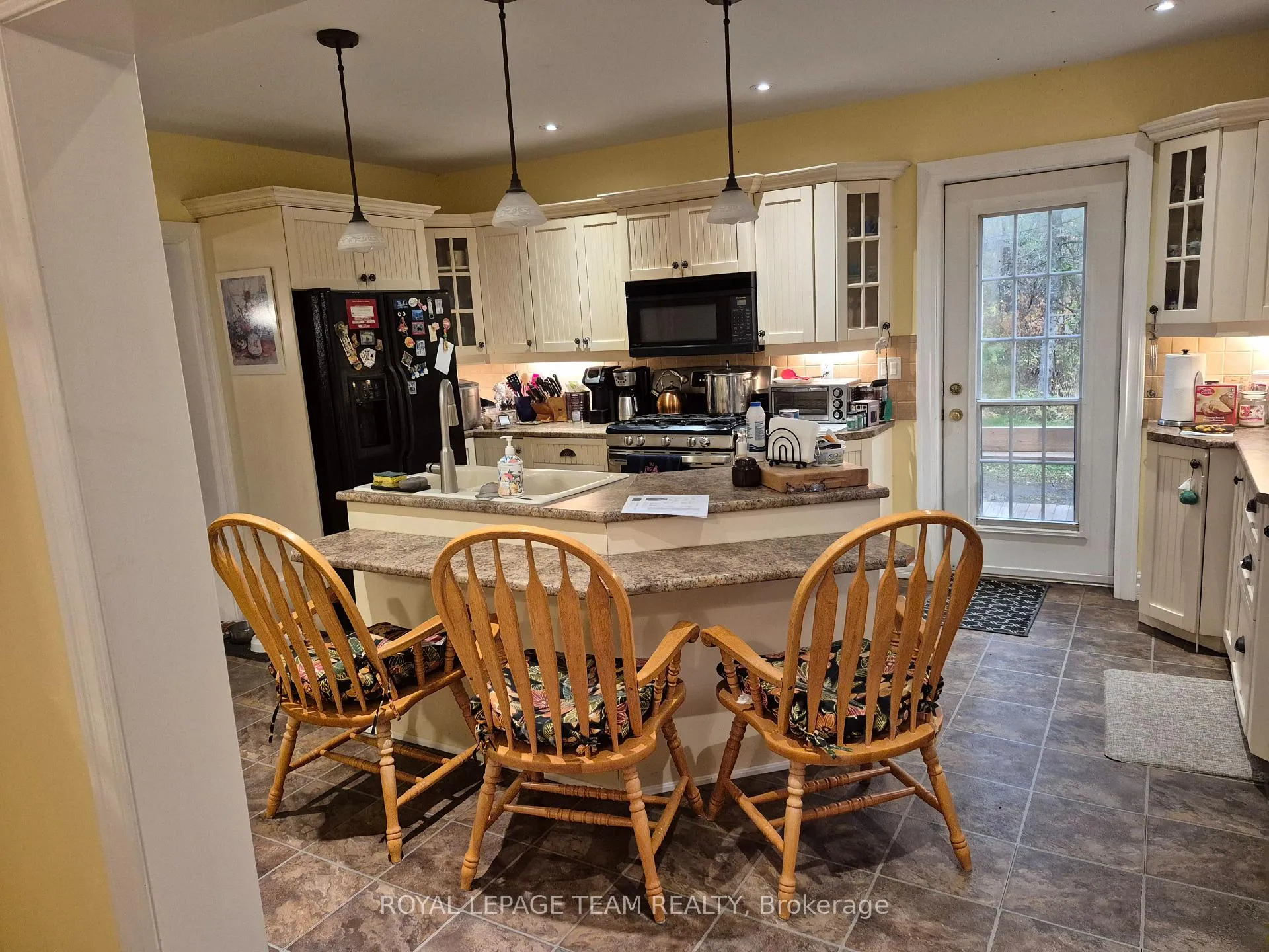 Photo 22 of 9066 Victoria Street E, Ottawa, Osgoode Twp (East) (Incl Kenmore) — HOMEH