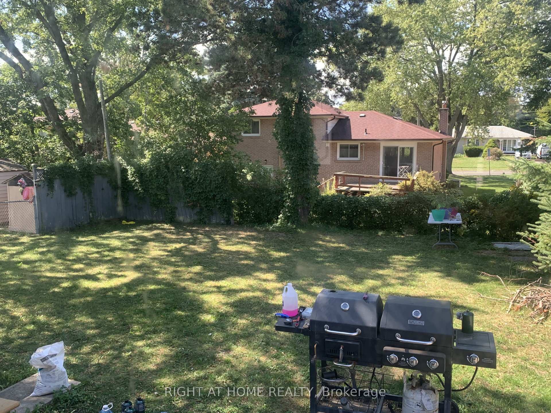 Photo 13 of 26 Arrowflight Drive, Markham, Bullock — HOMEH