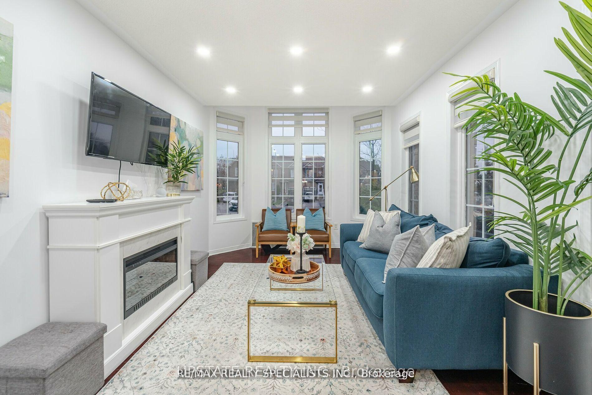 Photo 7 of 76 Thunderbird Trail, Brampton, Sandringham-Wellington North — HOMEH