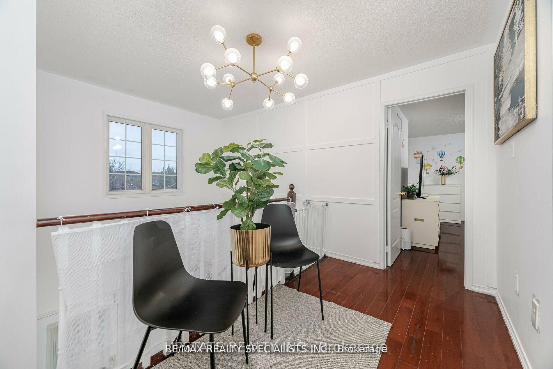 Photo 18 of 76 Thunderbird Trail, Brampton, Sandringham-Wellington North — HOMEH