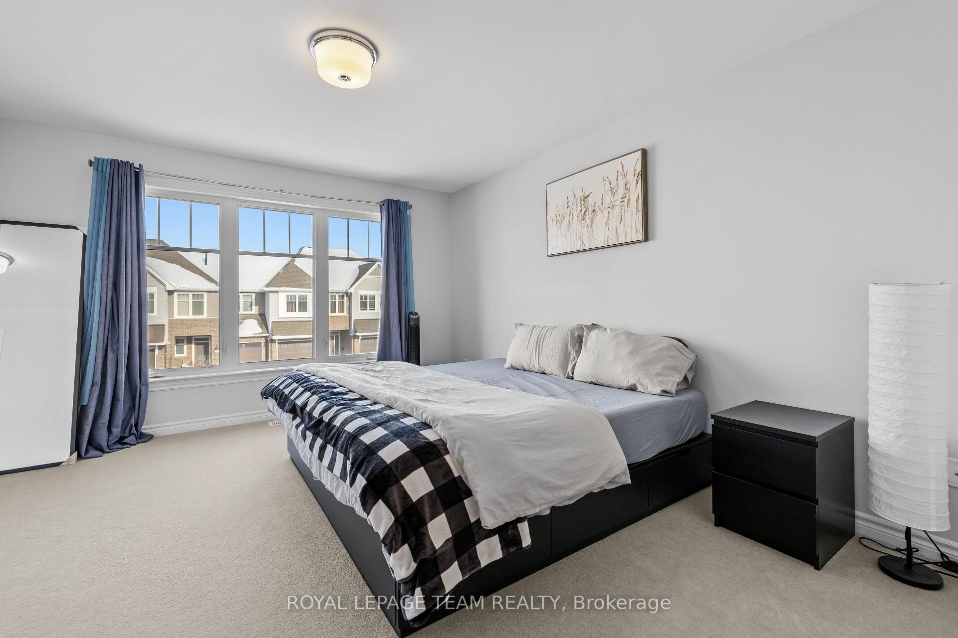 Photo 11 of 560 Jackdaw Avenue, Ottawa, Barrhaven - Half Moon Bay — HOMEH