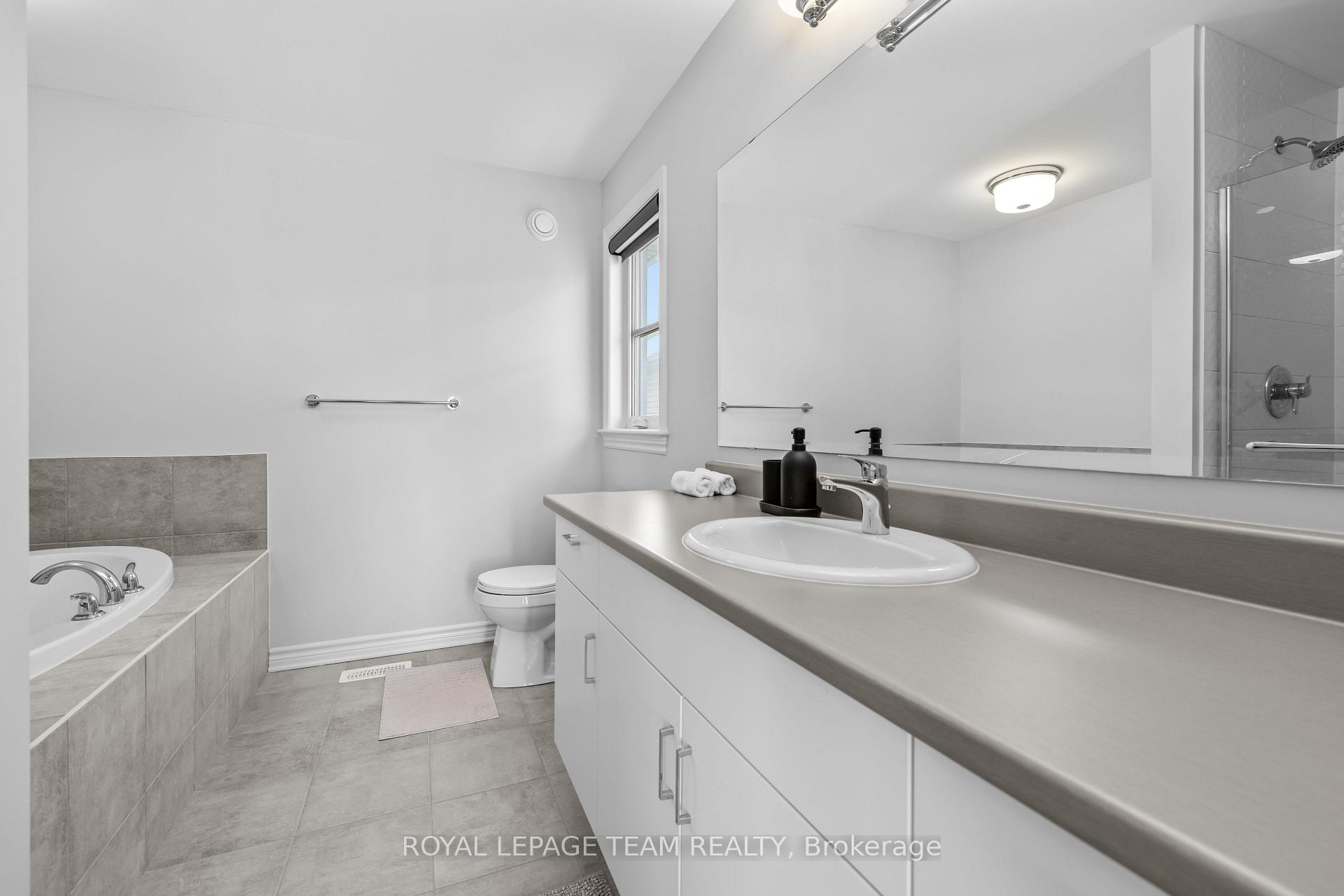 Photo 14 of 560 Jackdaw Avenue, Ottawa, Barrhaven - Half Moon Bay — HOMEH