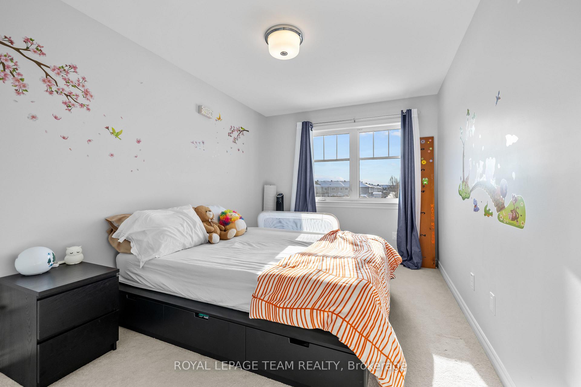 Photo 17 of 560 Jackdaw Avenue, Ottawa, Barrhaven - Half Moon Bay — HOMEH