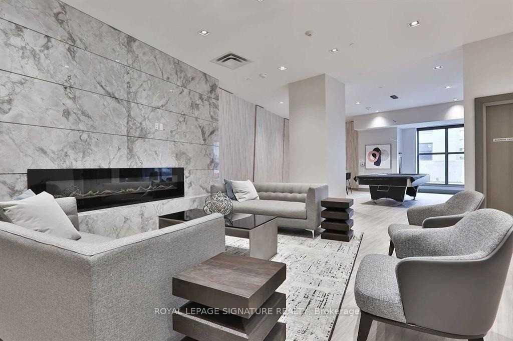 Photo 4 of Unit 1107, 181 Bedford Road, Toronto, The Annex — HOMEH