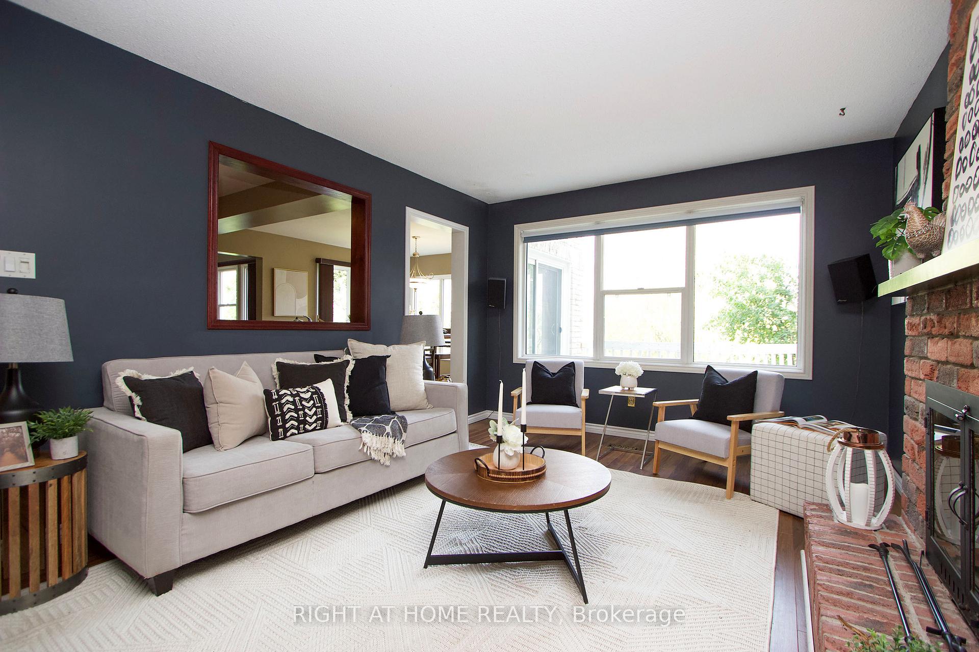 Photo 27 of 102 Hialeah Crescent, Whitby, Blue Grass Meadows — HOMEH