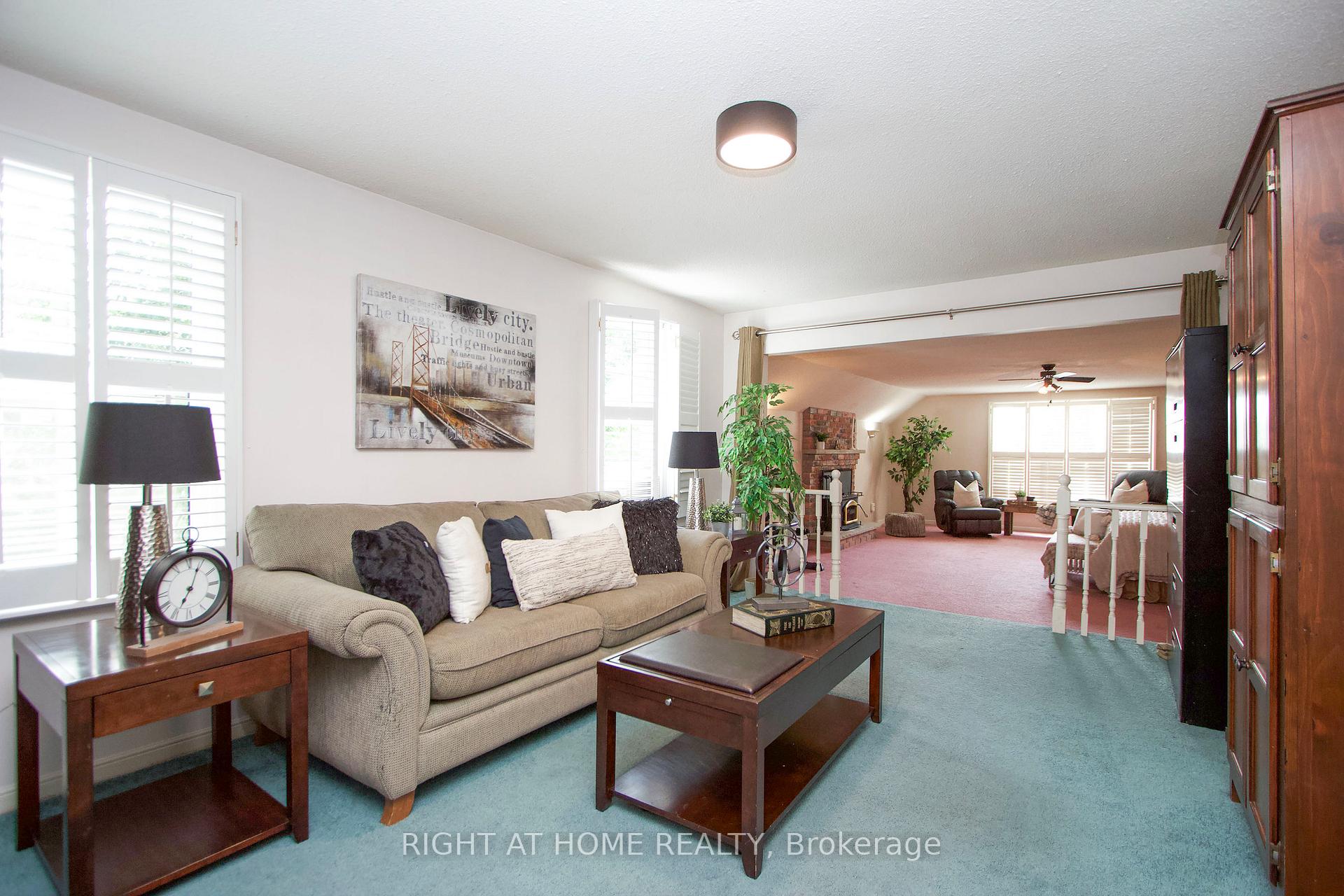 Photo 21 of 102 Hialeah Crescent, Whitby, Blue Grass Meadows — HOMEH