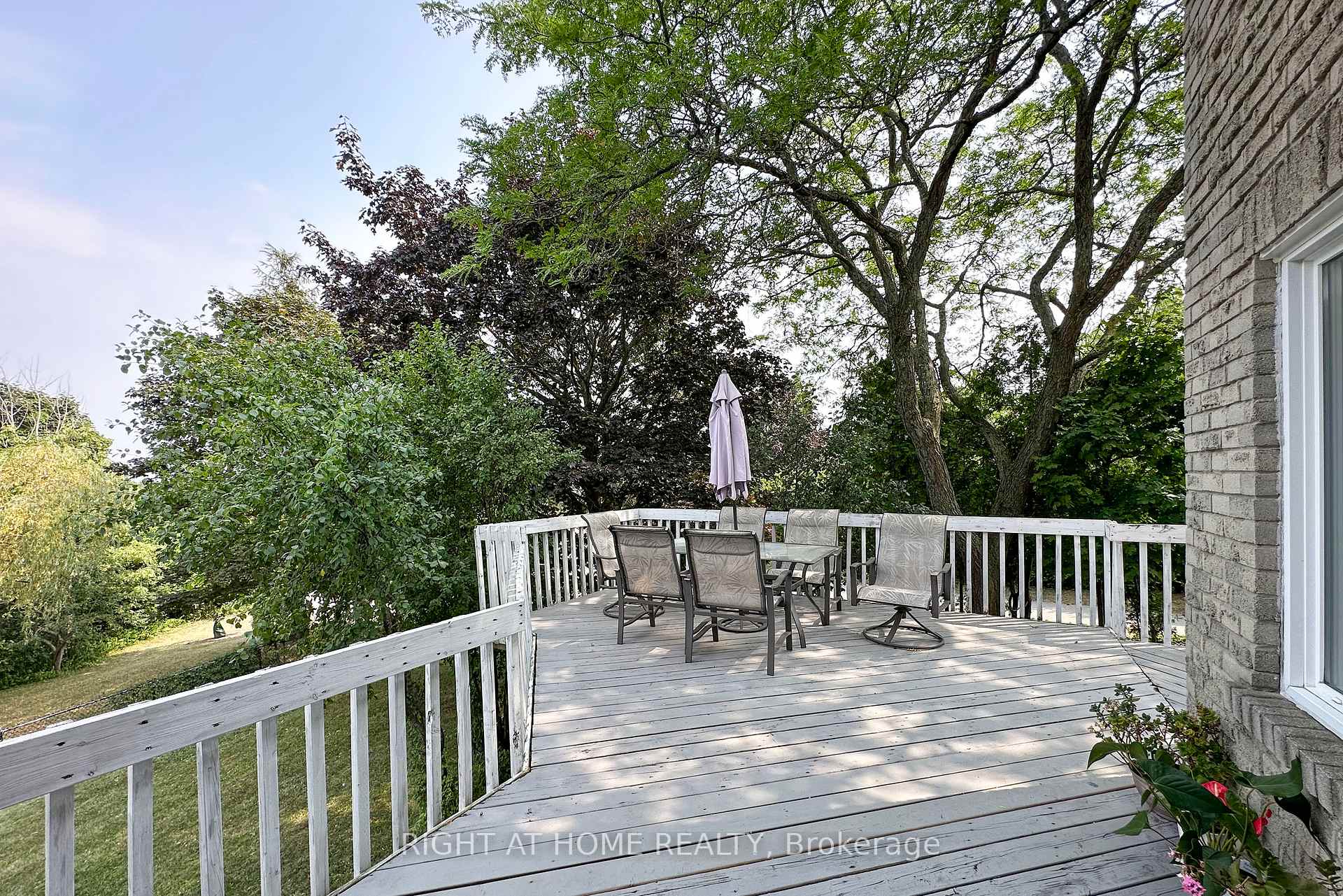 Photo 46 of 102 Hialeah Crescent, Whitby, Blue Grass Meadows — HOMEH