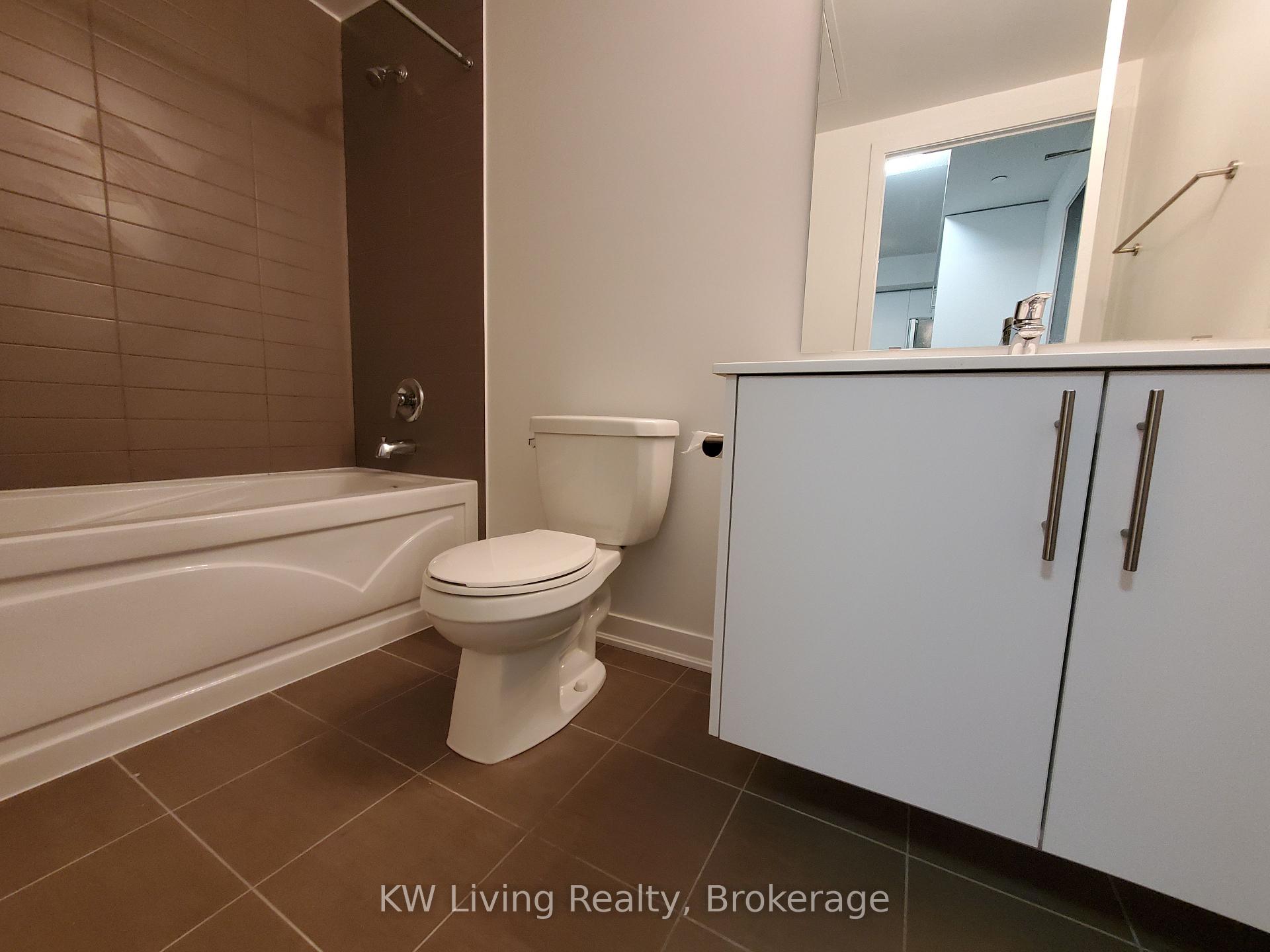 Photo 4 of Unit 705, 60 Berwick Avenue, Toronto, Yonge-Eglinton — HOMEH