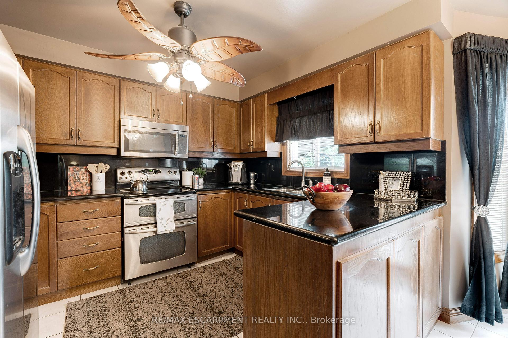 Photo 9 of 9 Sugarberry Court, Hamilton, Winona Park — HOMEH