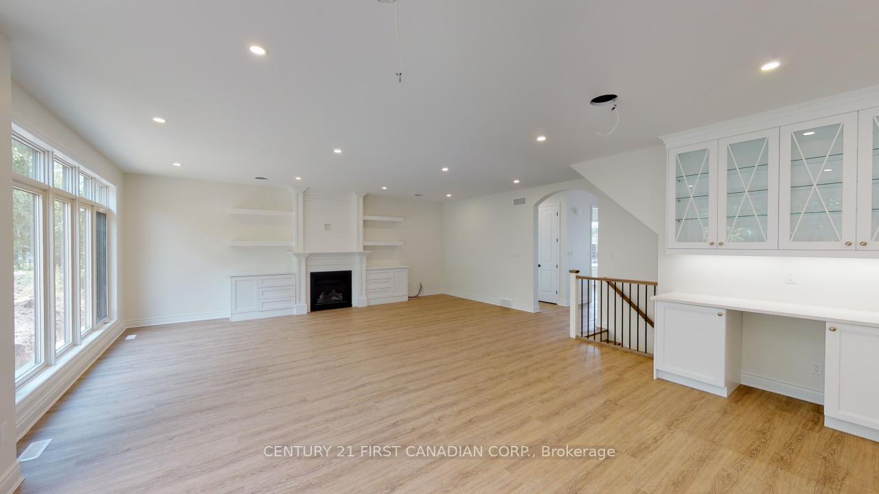 Photo 3 of 118 Sheldabren Street, North Middlesex, Ailsa Craig — HOMEH