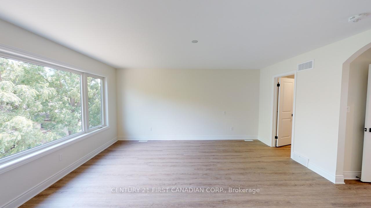 Photo 11 of 118 Sheldabren Street, North Middlesex, Ailsa Craig — HOMEH