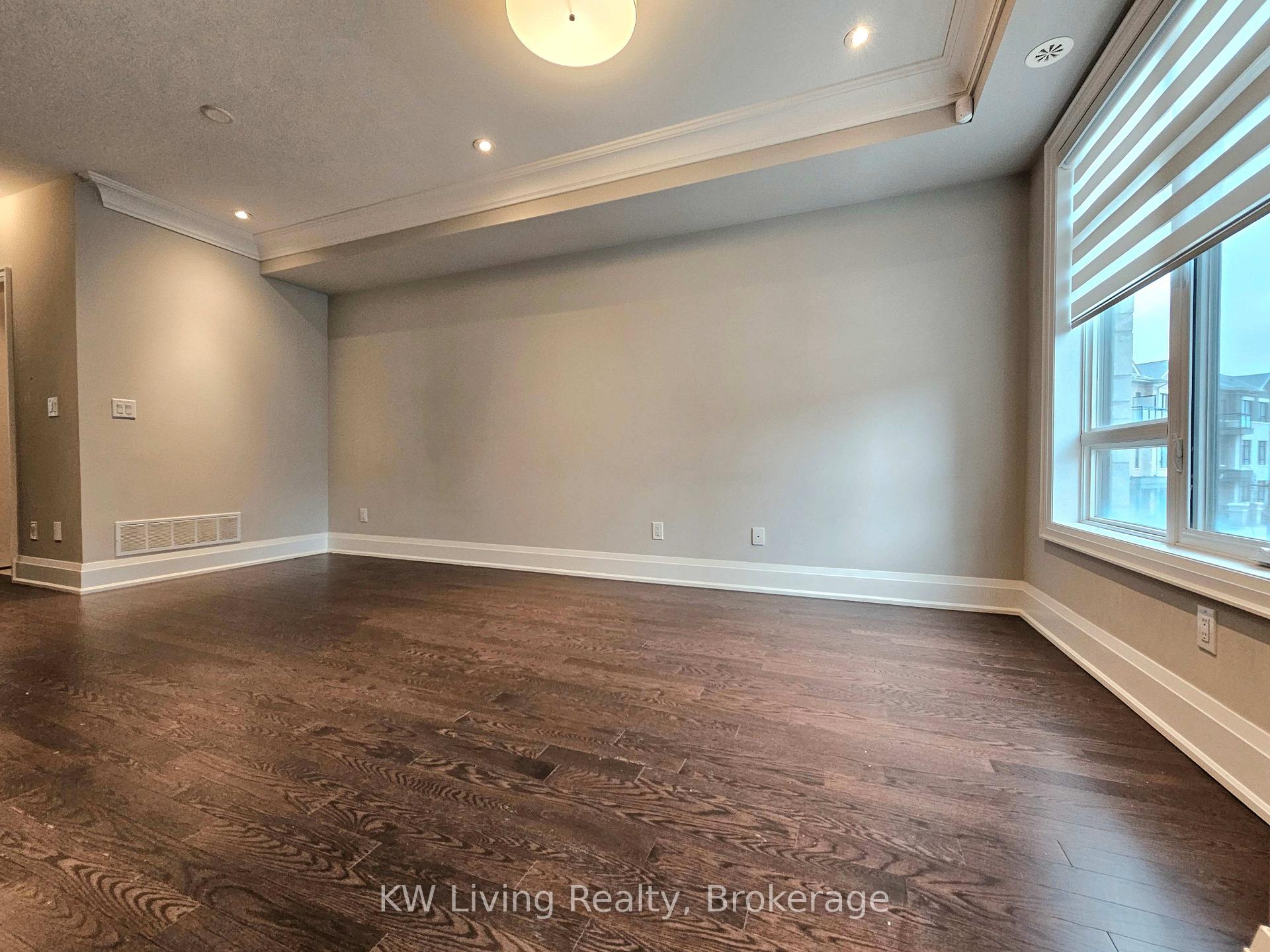 Photo 12 of 107 Feeney Lane, Markham, Commerce Valley — HOMEH