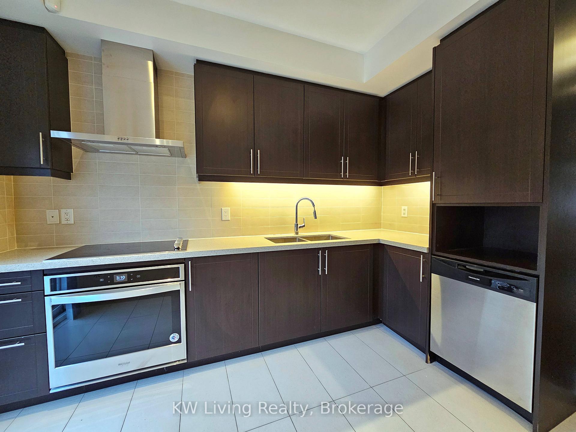 Photo 11 of 107 Feeney Lane, Markham, Commerce Valley — HOMEH