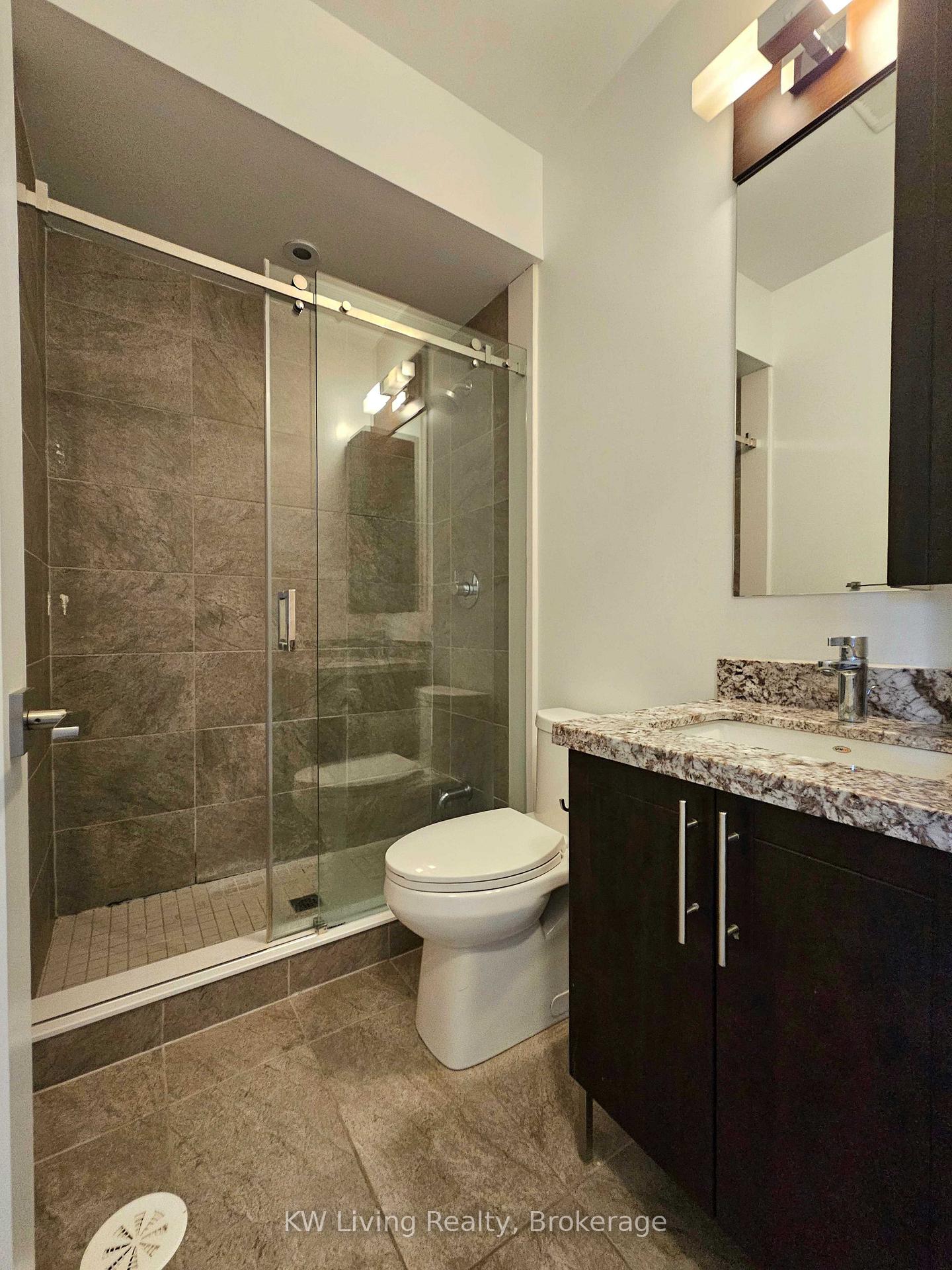 Photo 4 of 107 Feeney Lane, Markham, Commerce Valley — HOMEH
